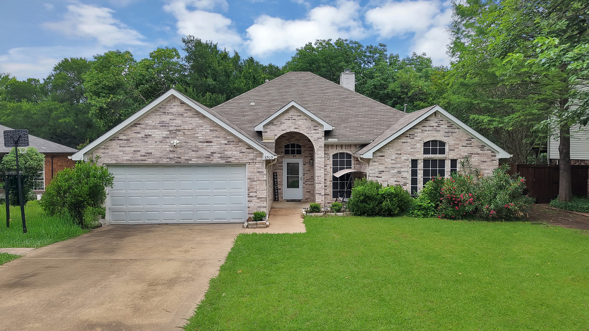 3709 Scott Drive