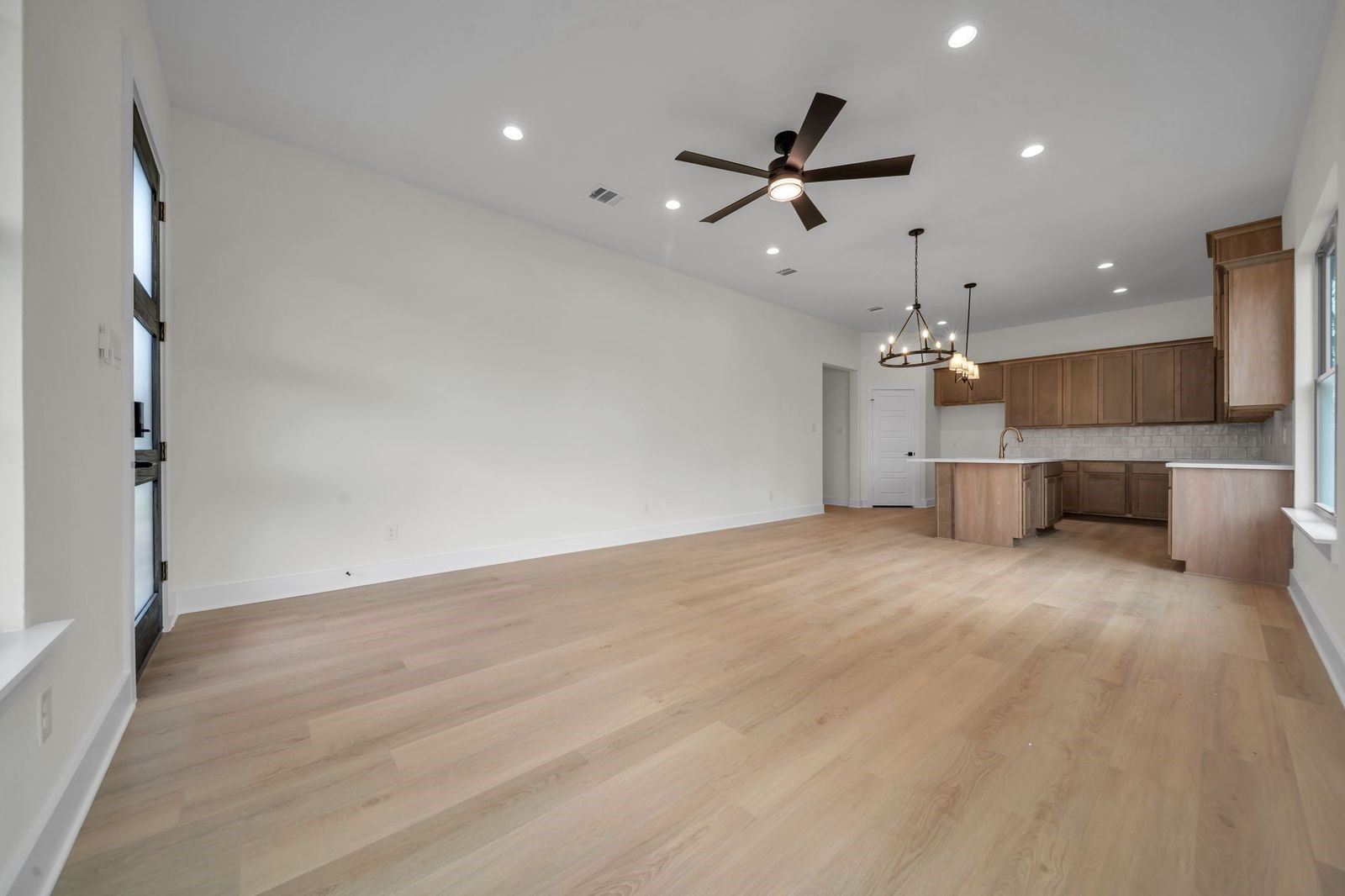 1032 Holcomb Road