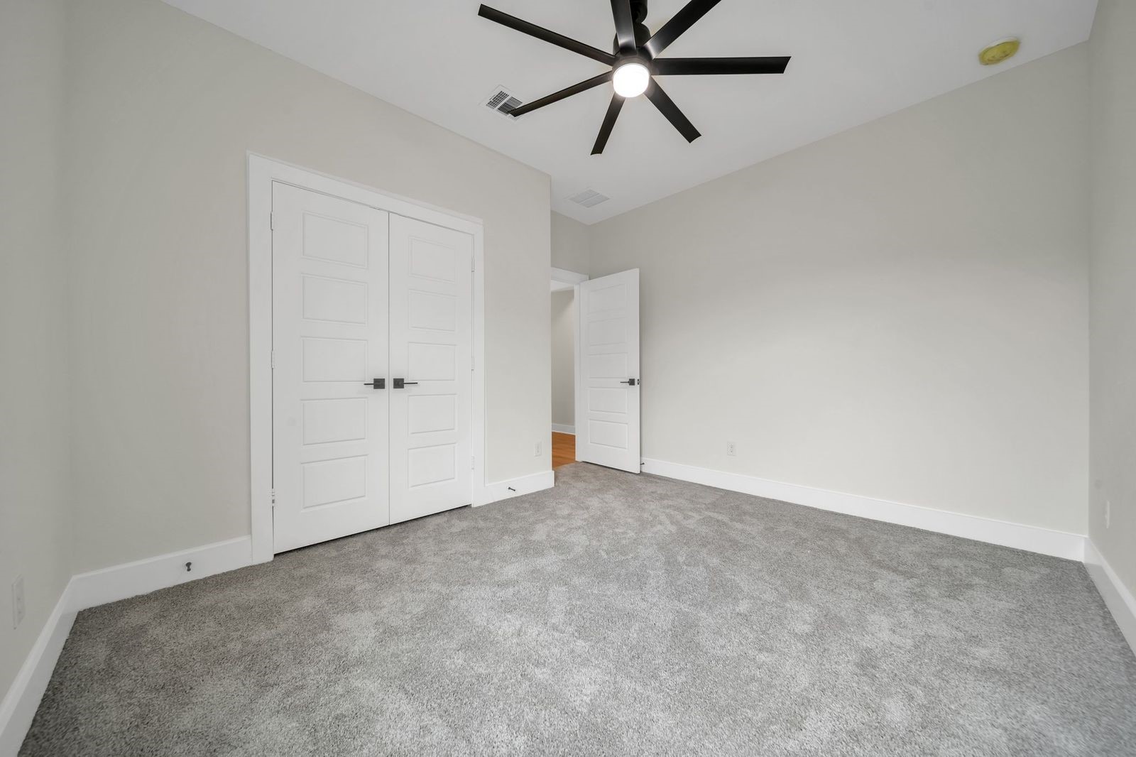 1032 Holcomb Road