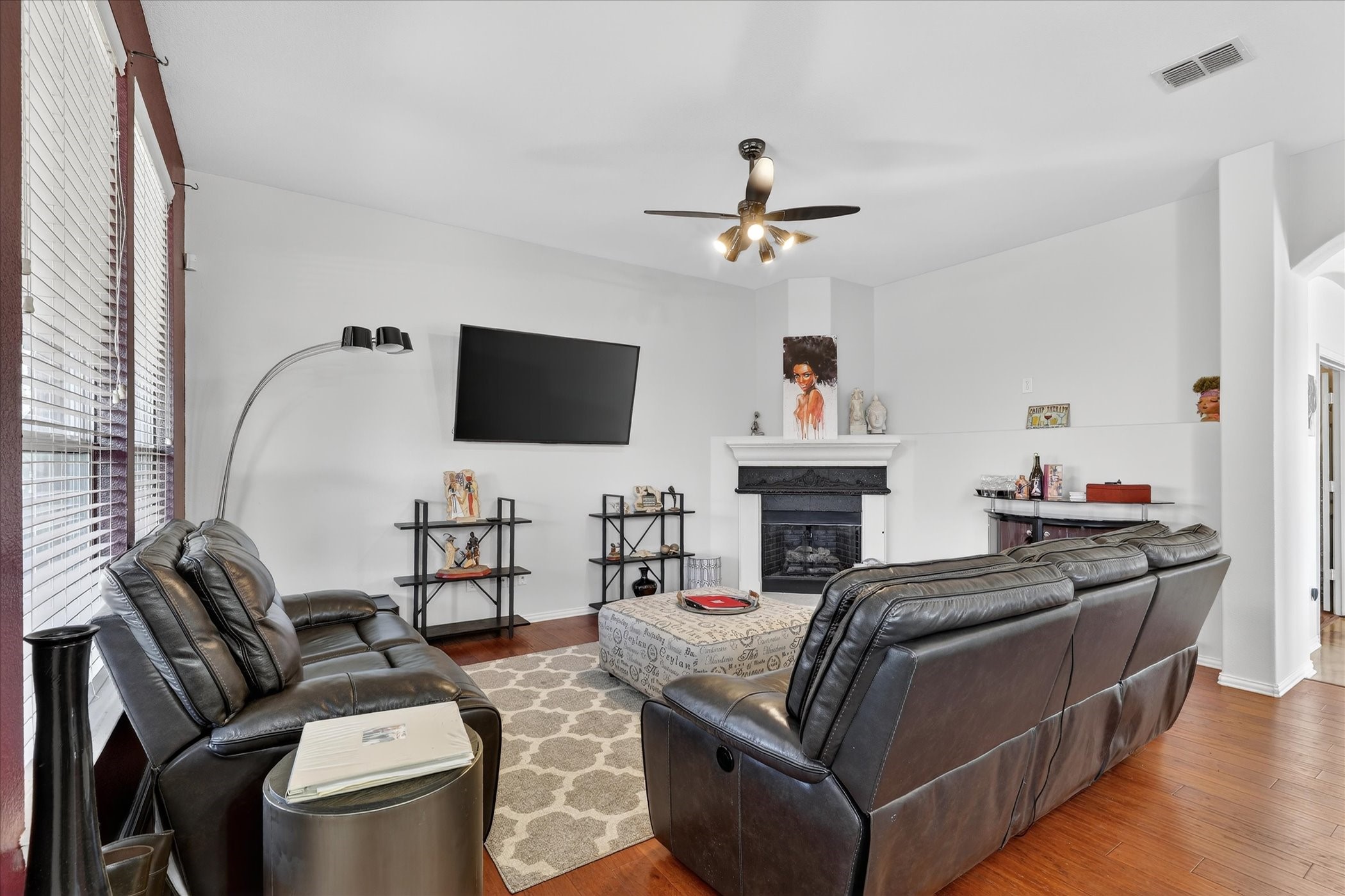 2501 Blossom Trail