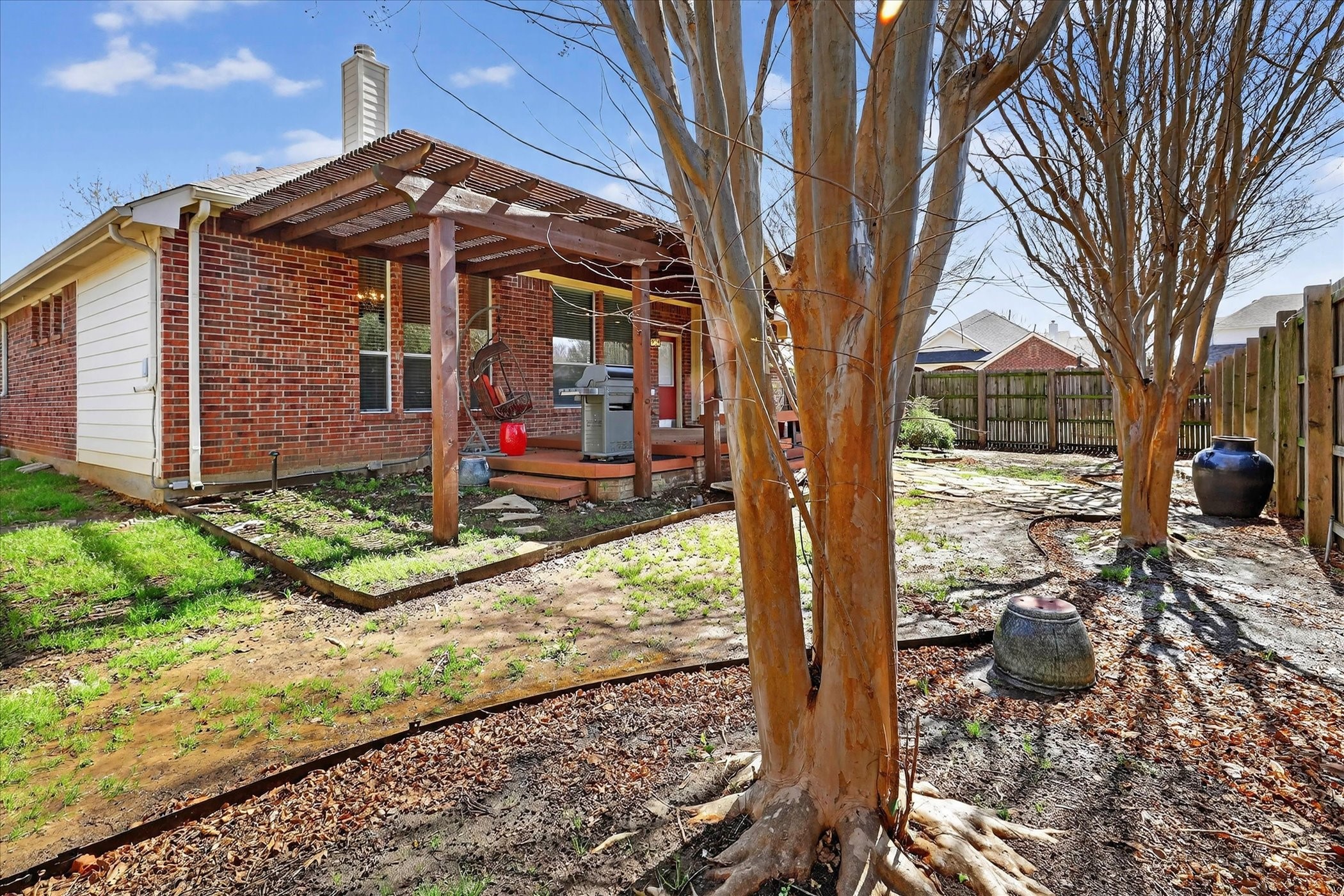2501 Blossom Trail