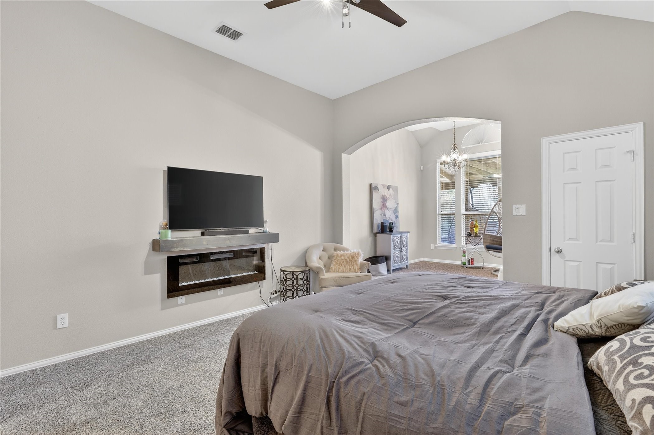 2501 Blossom Trail