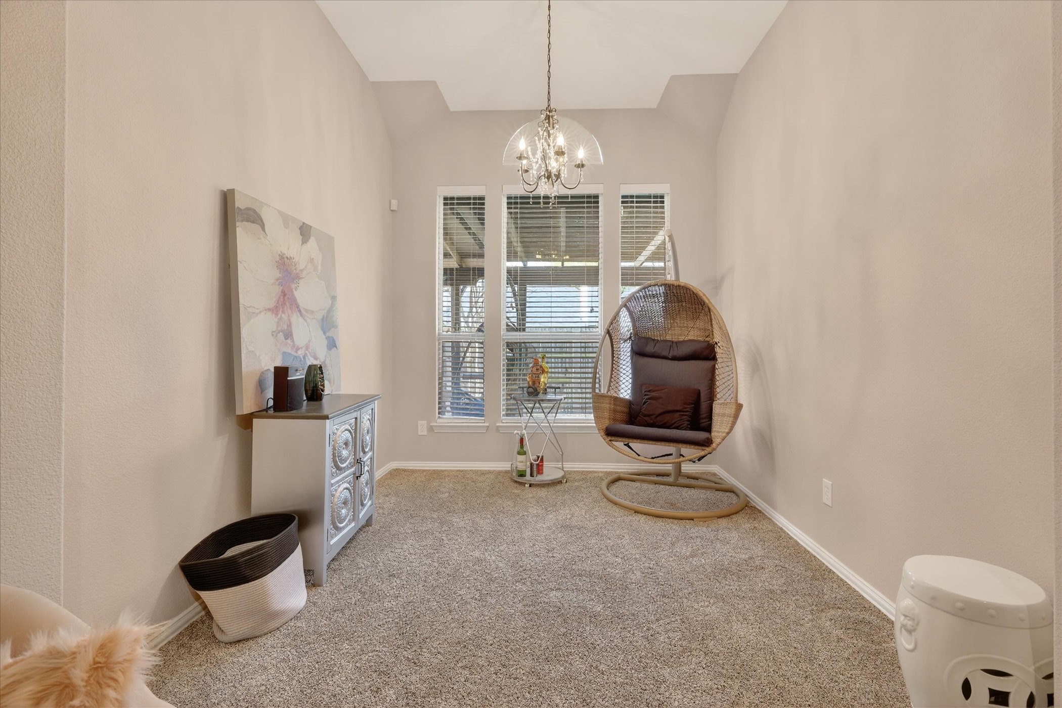 2501 Blossom Trail