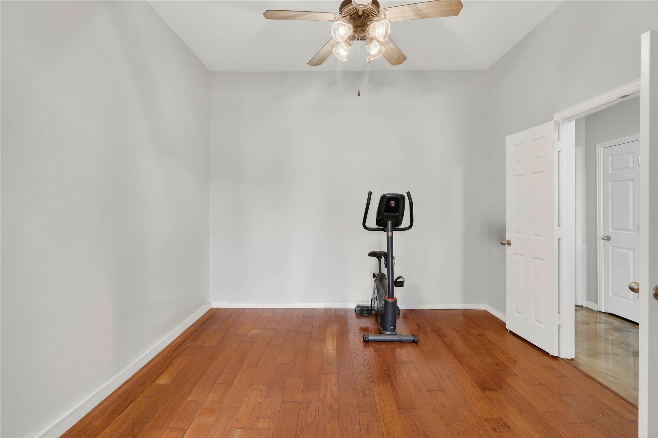 2501 Blossom Trail