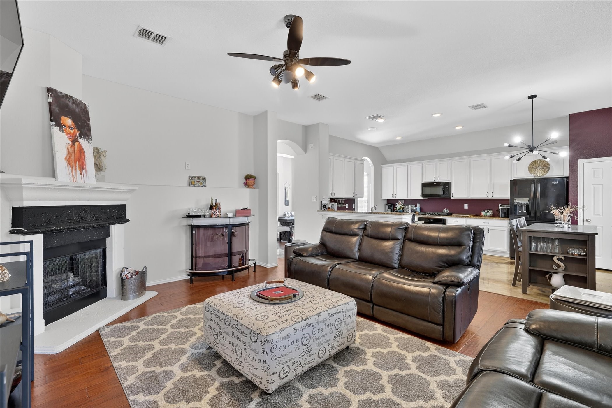 2501 Blossom Trail
