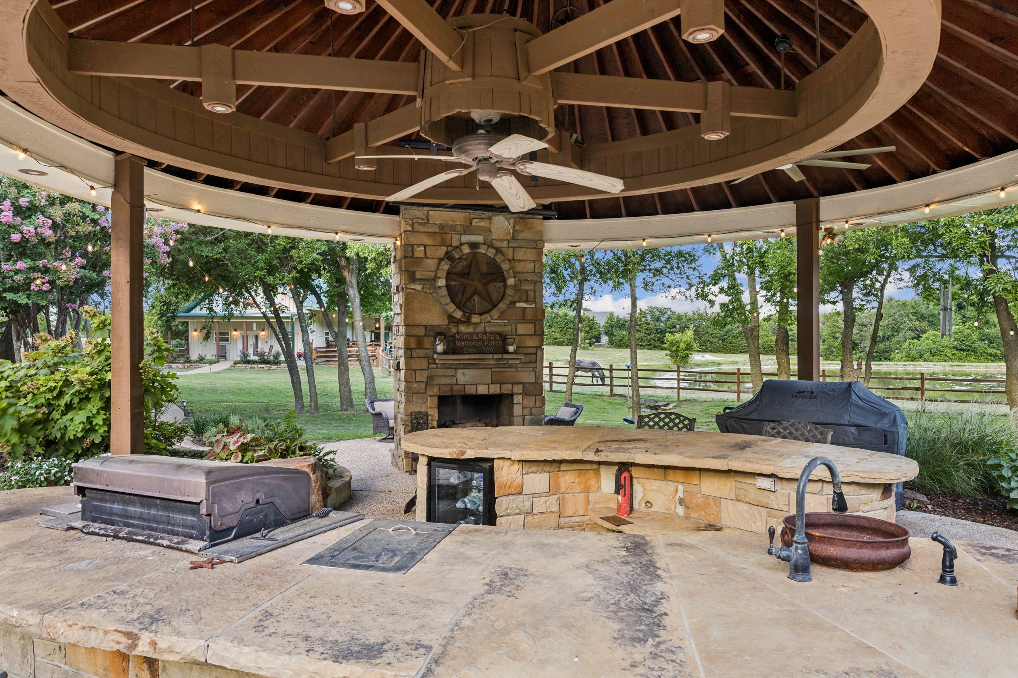 4879 Geren Trail
