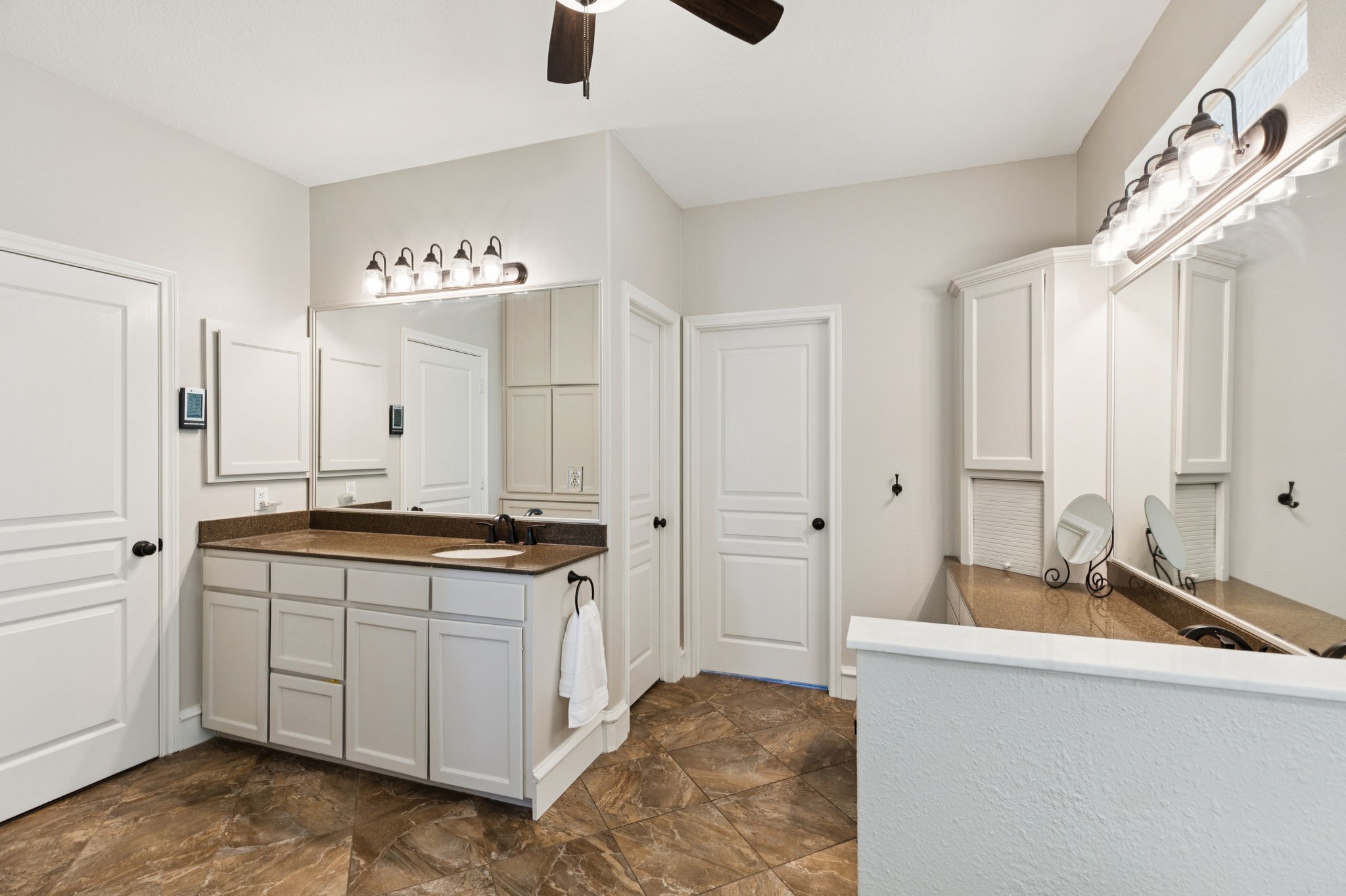 4879 Geren Trail