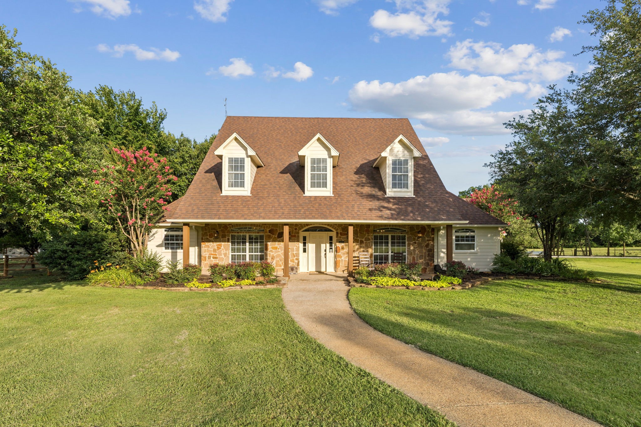 4879 Geren Trail