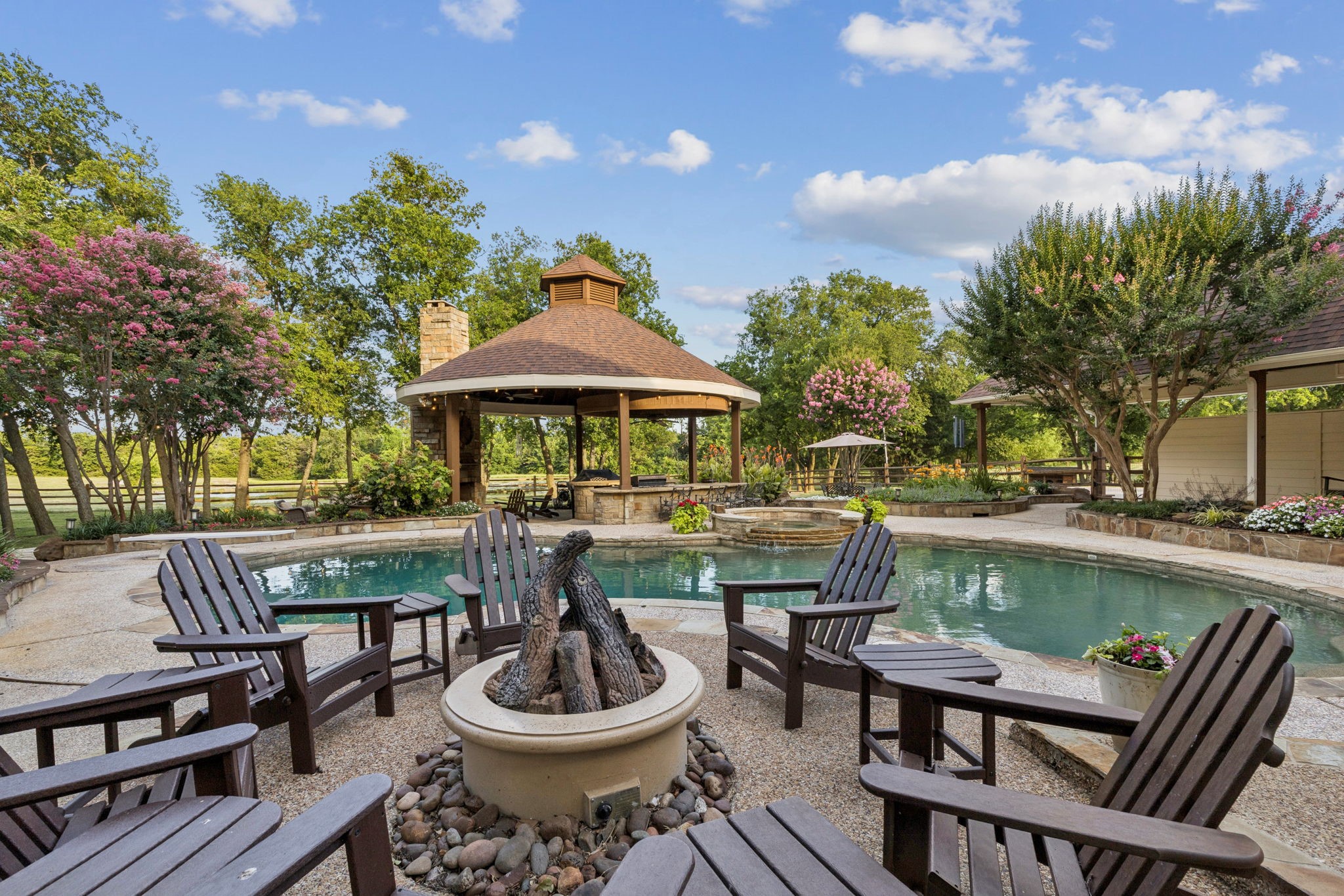 4879 Geren Trail