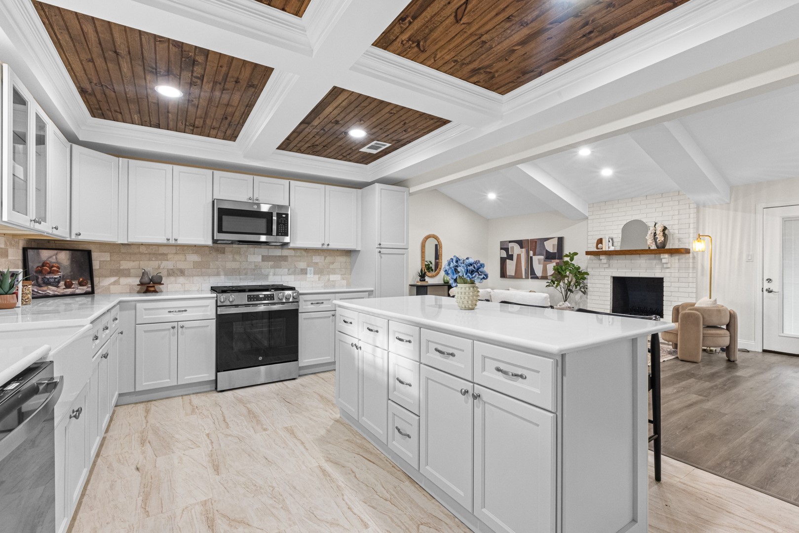 703 S 4th Street