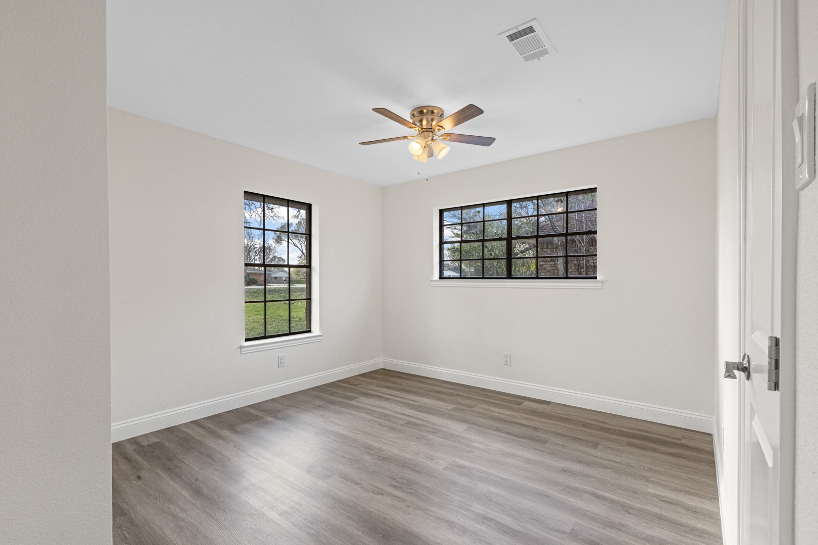 703 S 4th Street