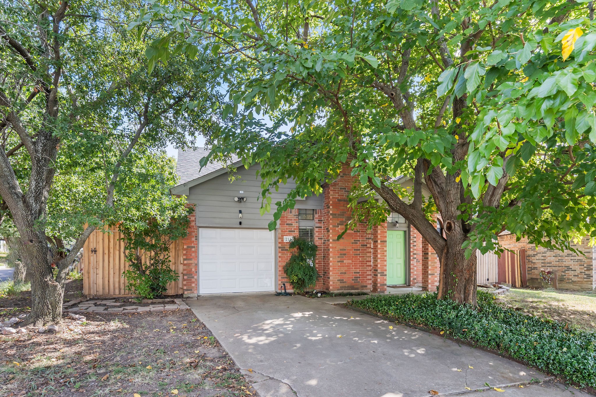 216 Cutting Horse Lane