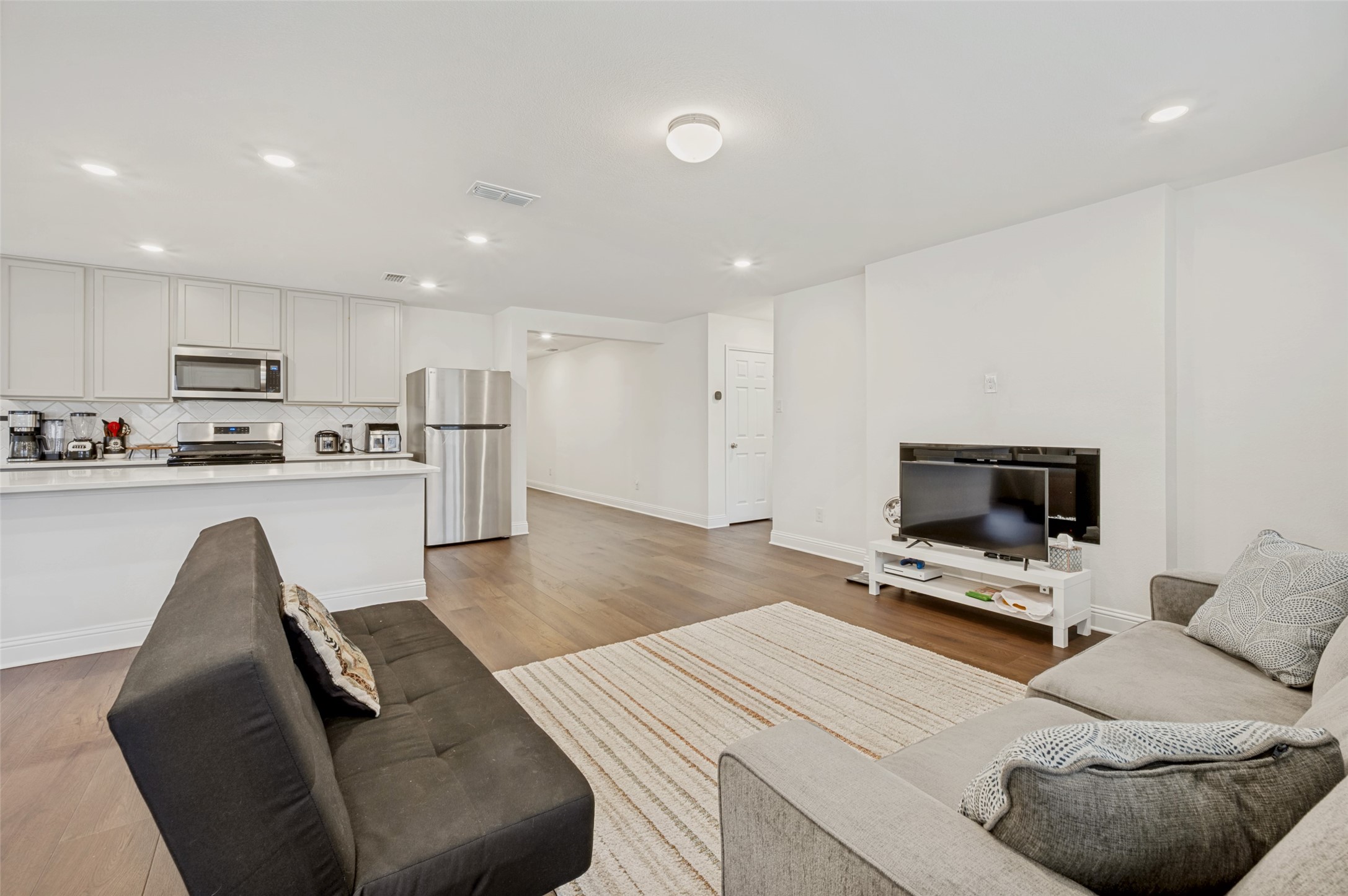 2636 Warren Lane