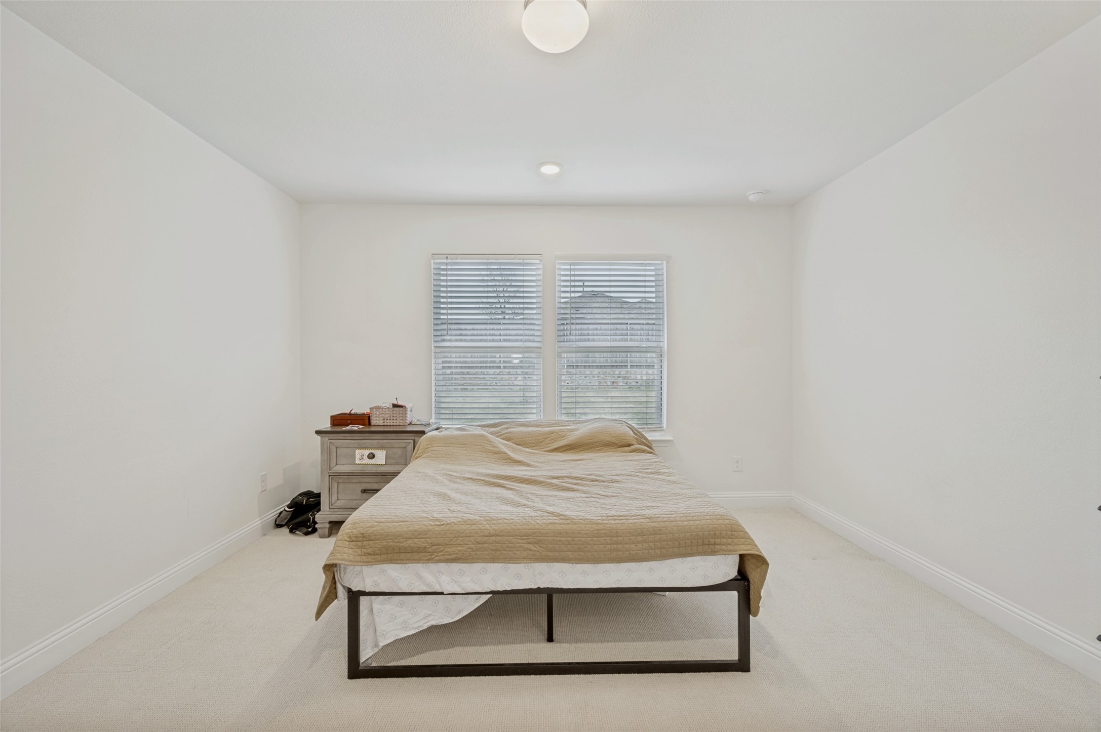 2636 Warren Lane