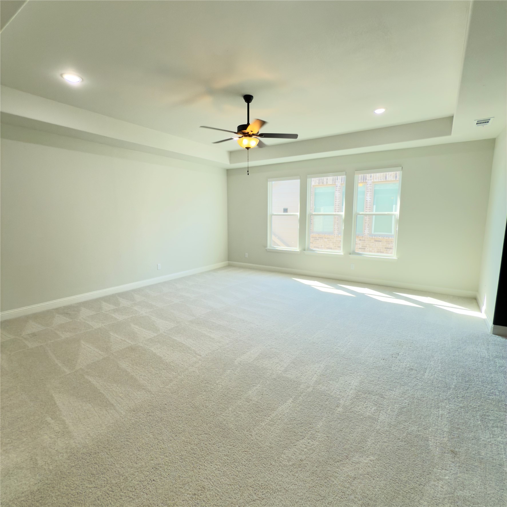 8821 Autumn Lake Trail