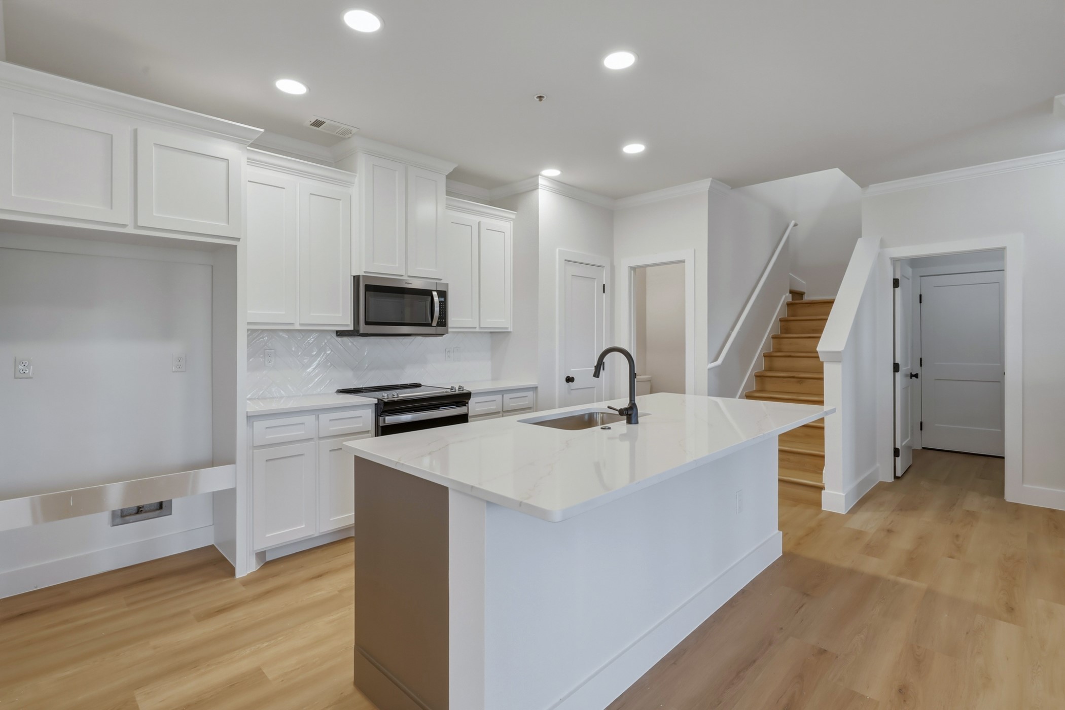 6224 Madrone Court