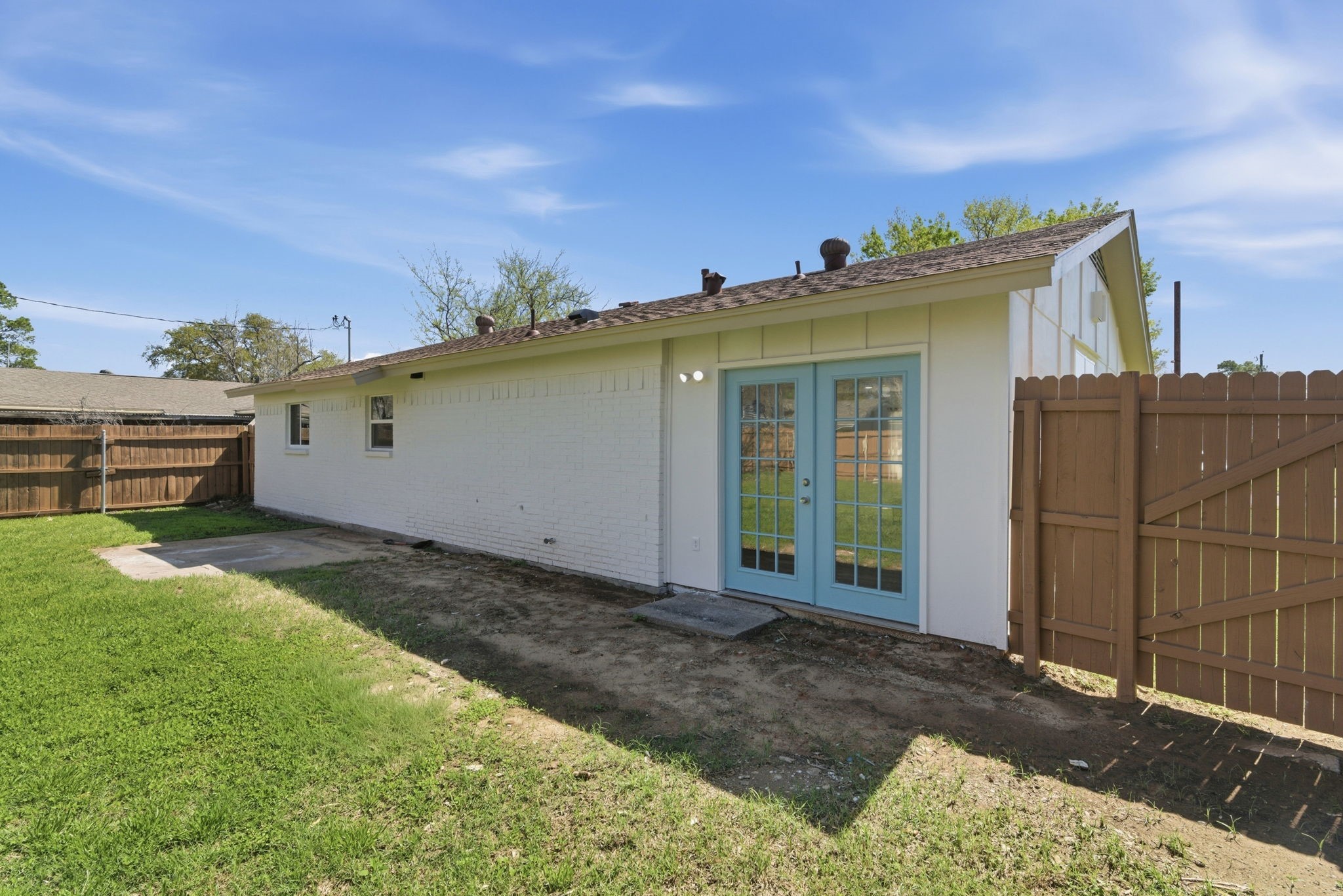 2033 Meadow Glen