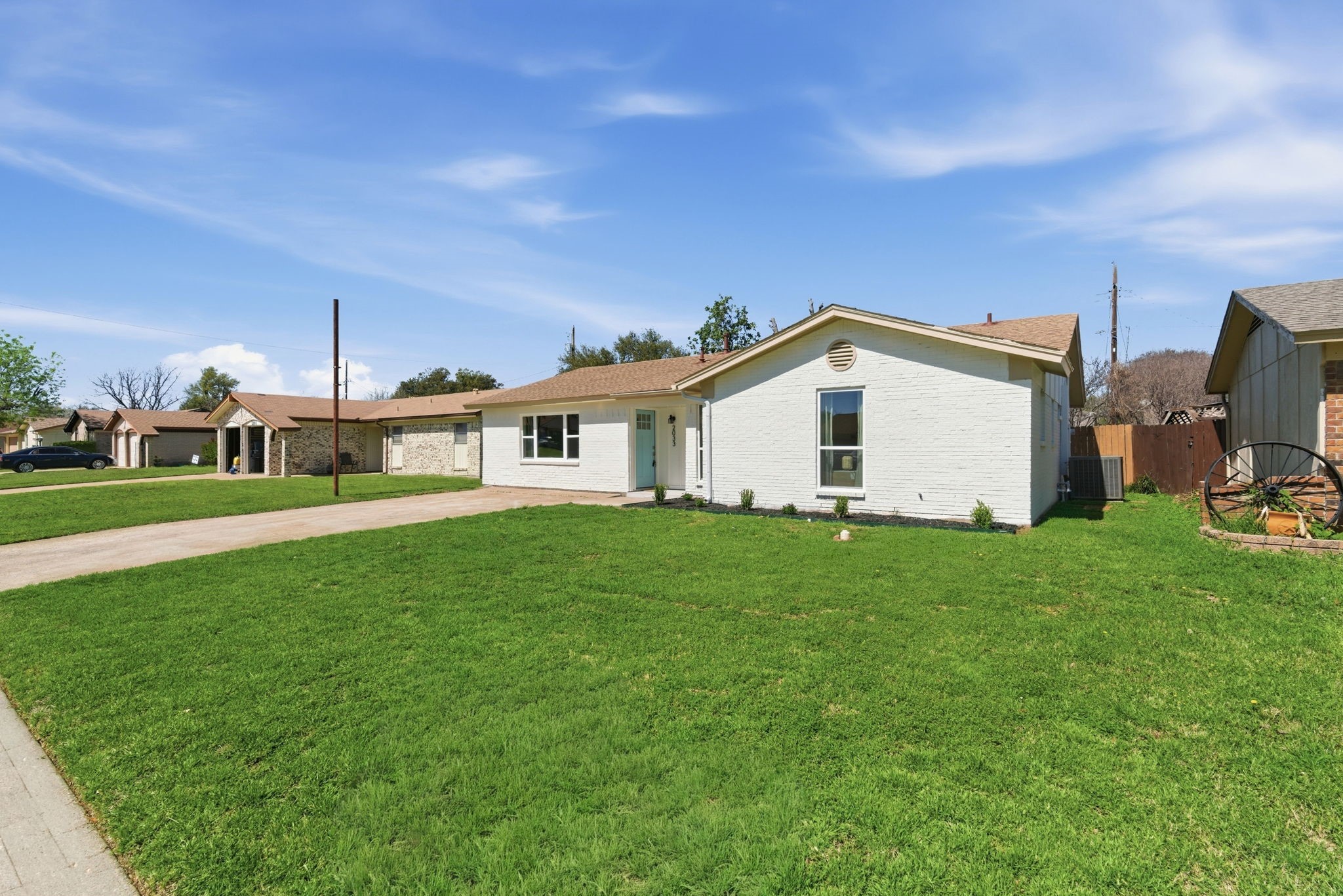 2033 Meadow Glen