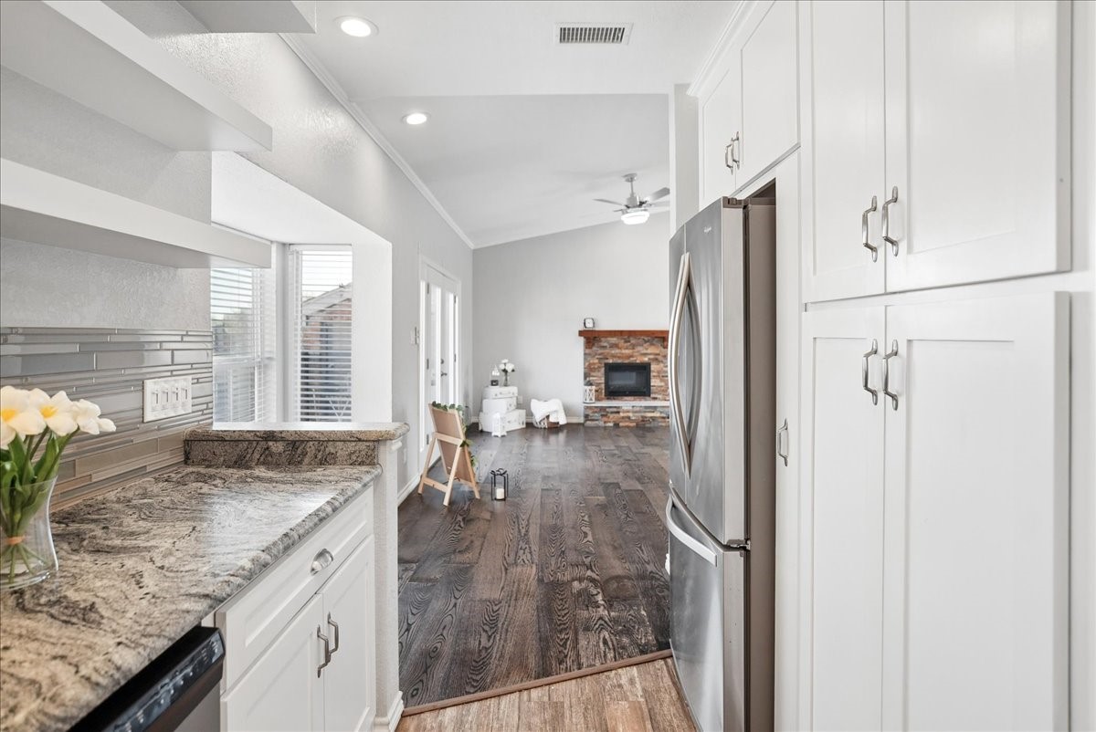 411 Pebble Way 247