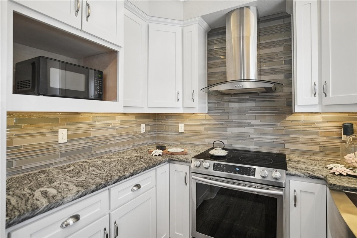 411 Pebble Way 247