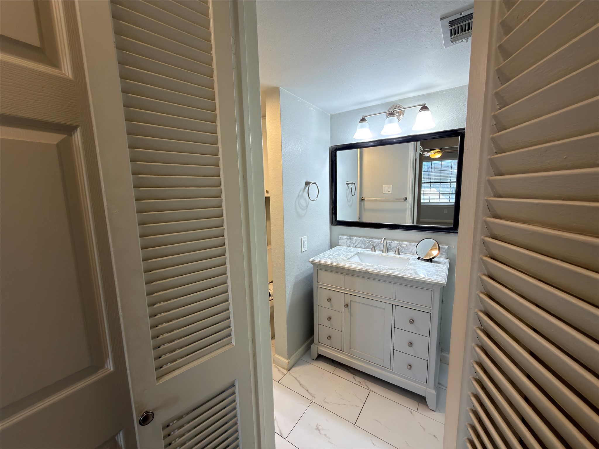 6108 Abrams Road 414
