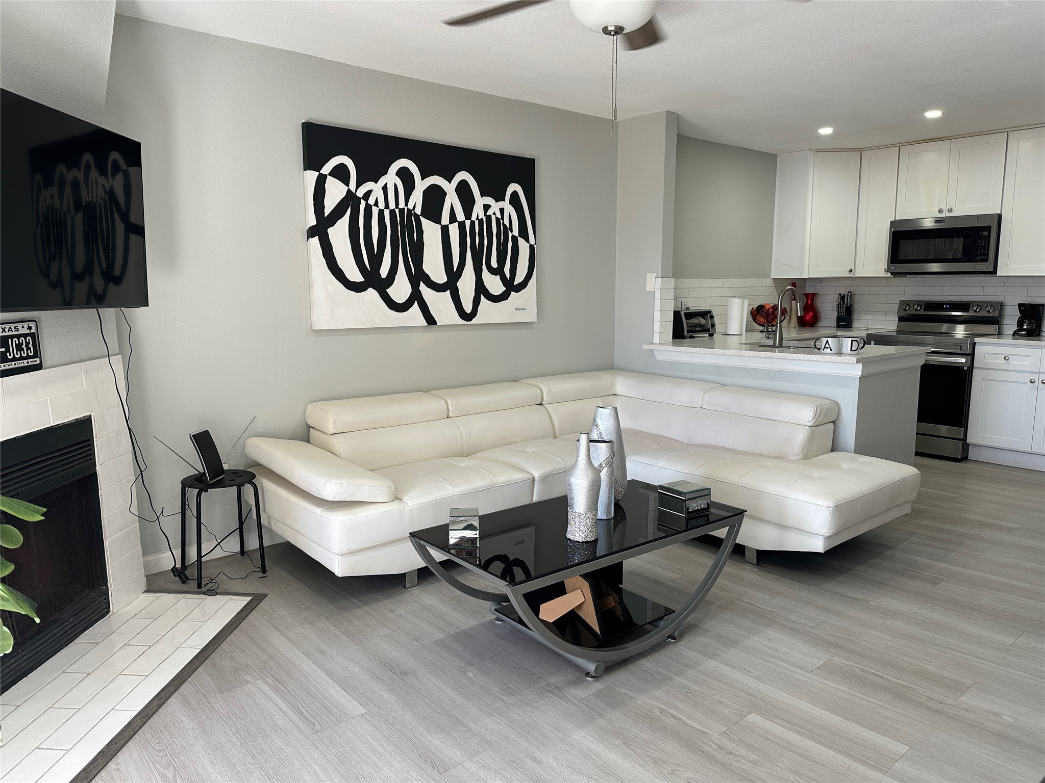 6108 Abrams Road 414
