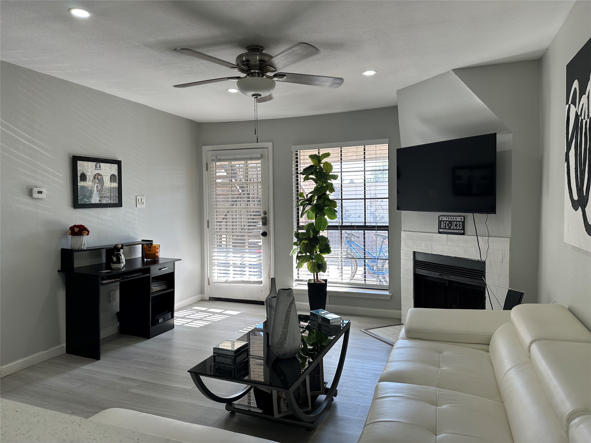6108 Abrams Road 414
