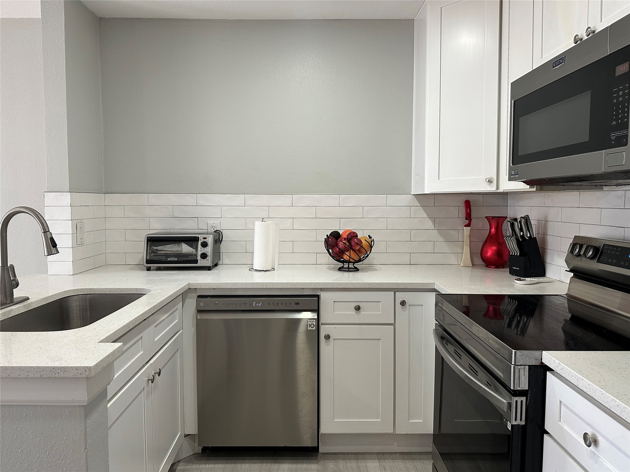 6108 Abrams Road 414