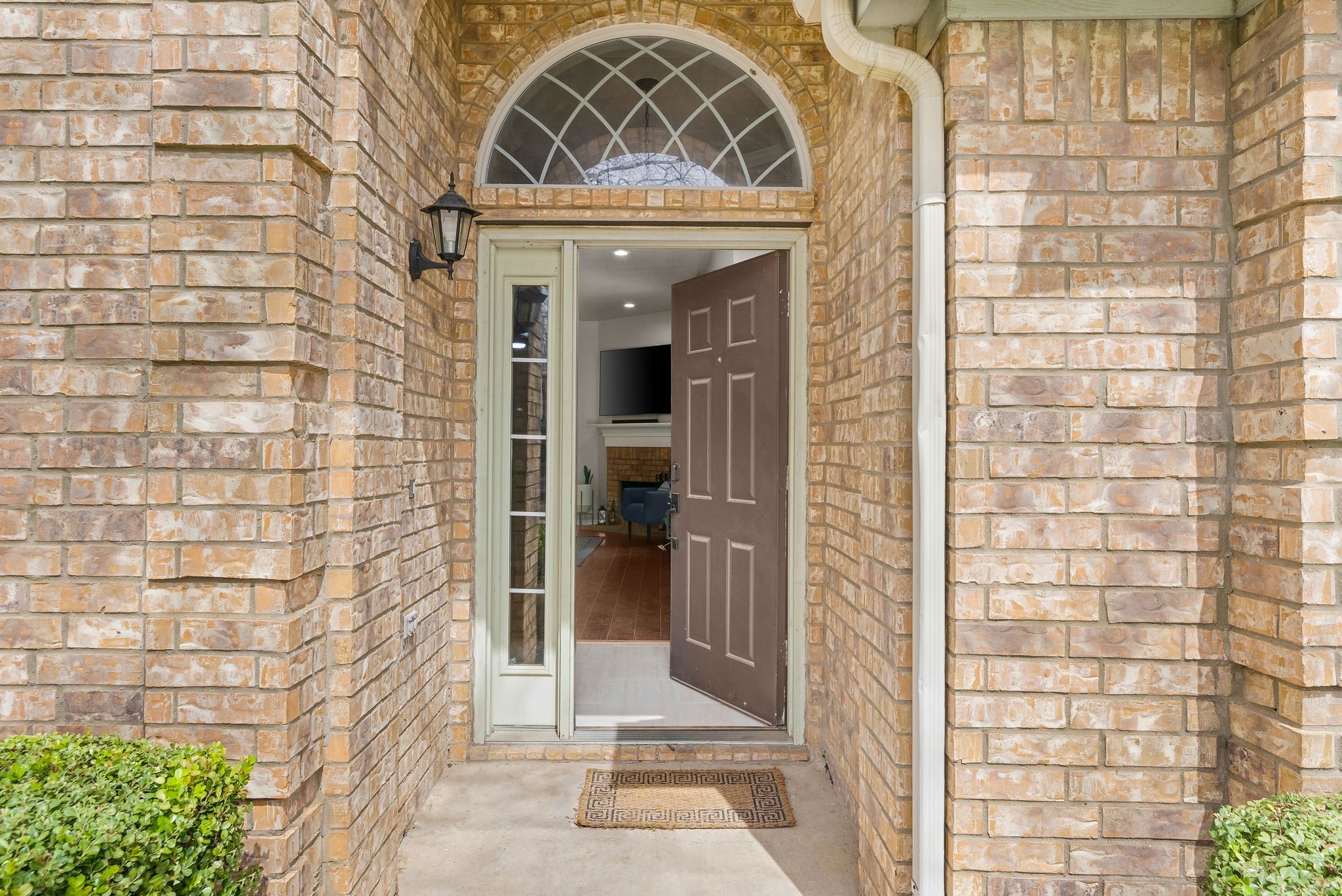 11690 Creekwood Drive