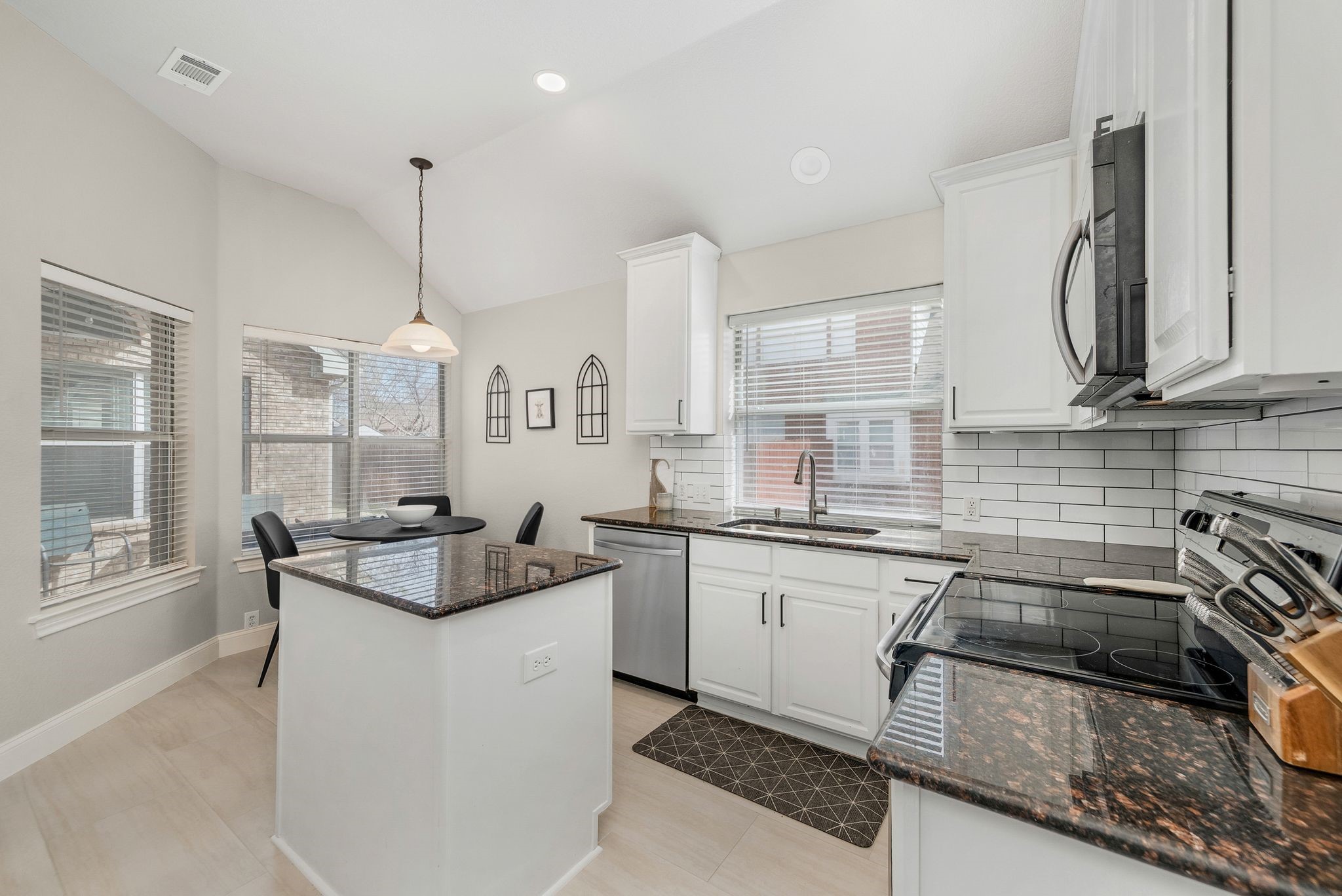 11690 Creekwood Drive