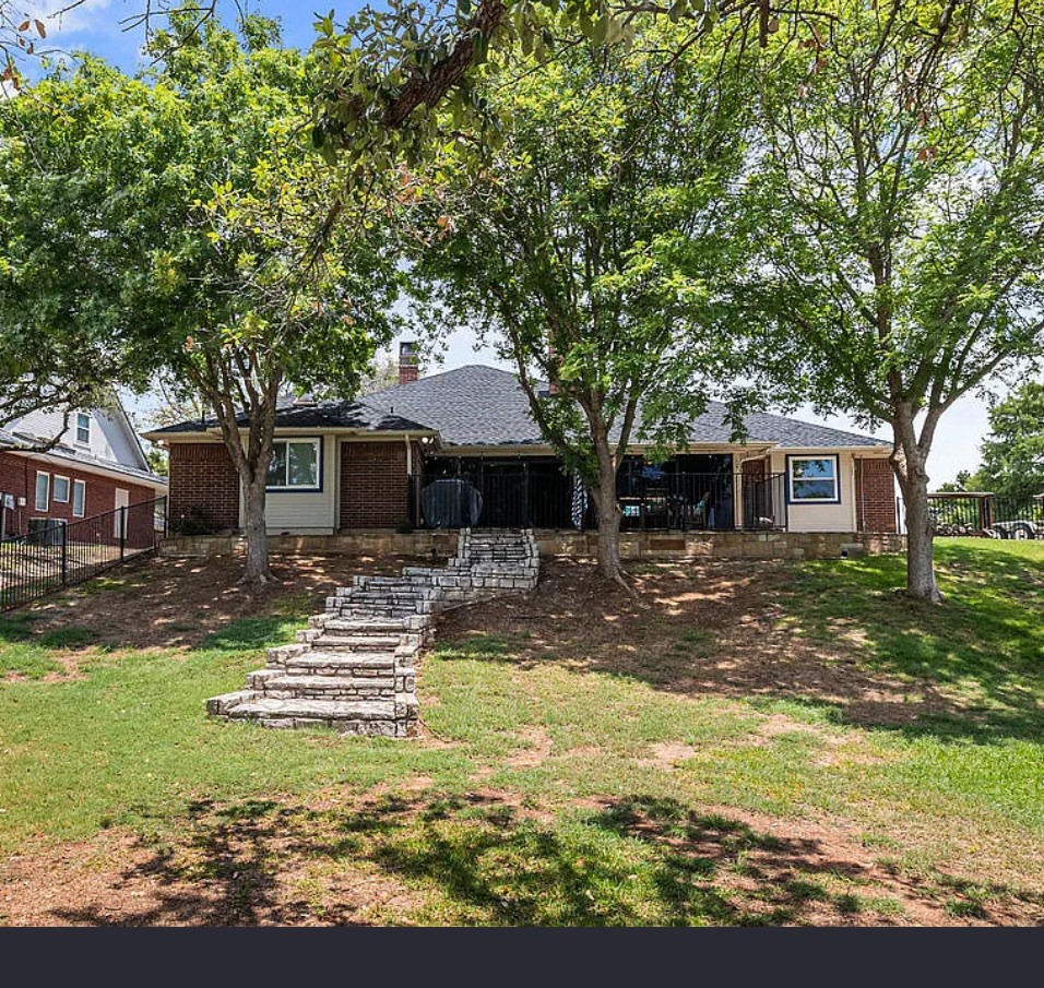3921 Buena Vista Circle
