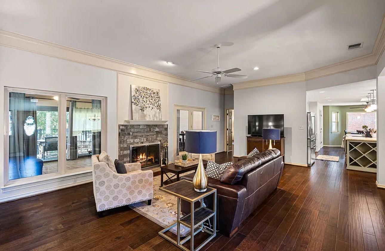 3921 Buena Vista Circle