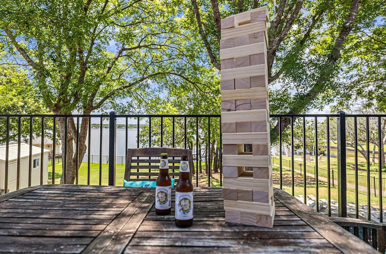 3921 Buena Vista Circle