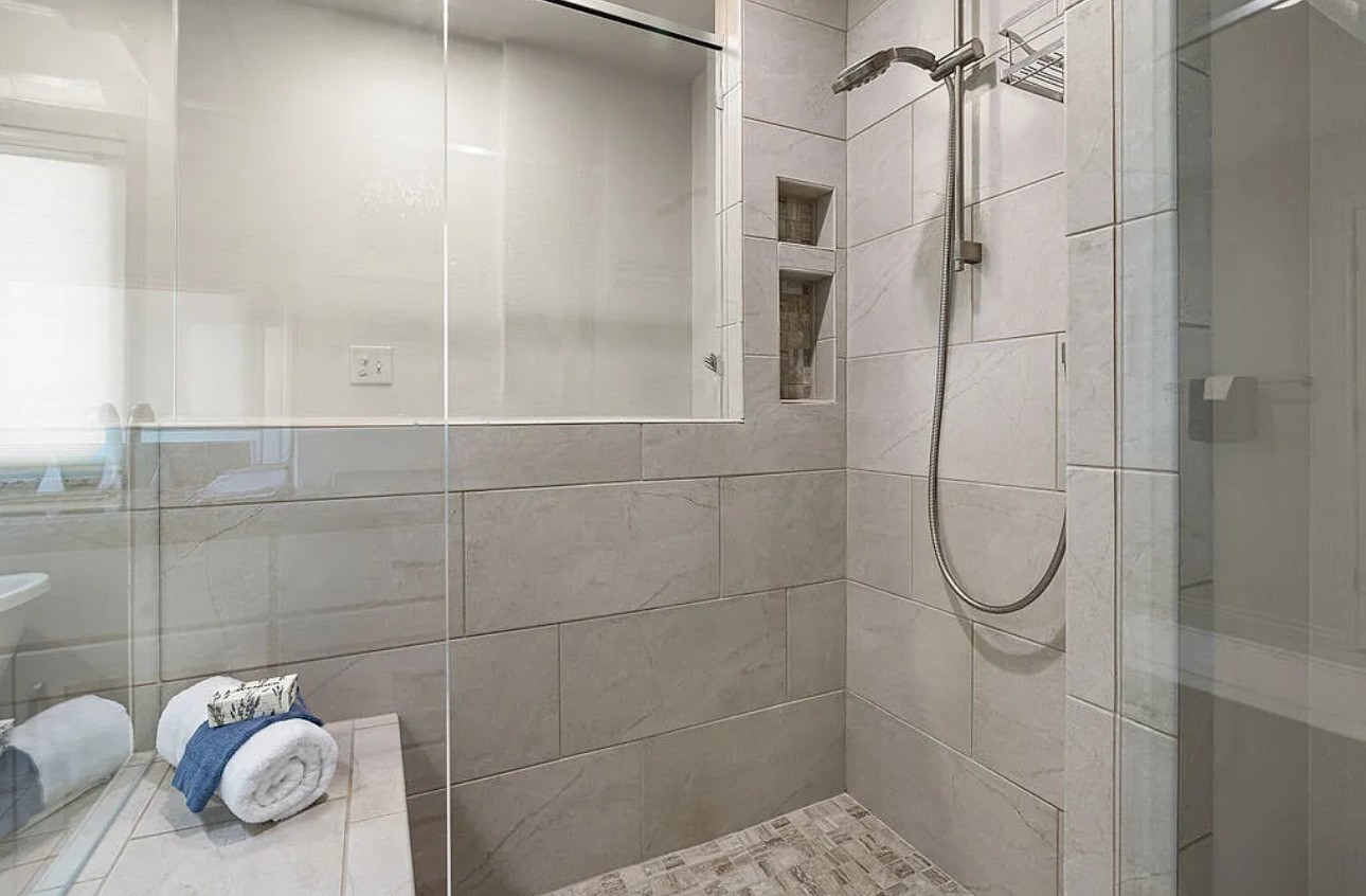 3921 Buena Vista Circle