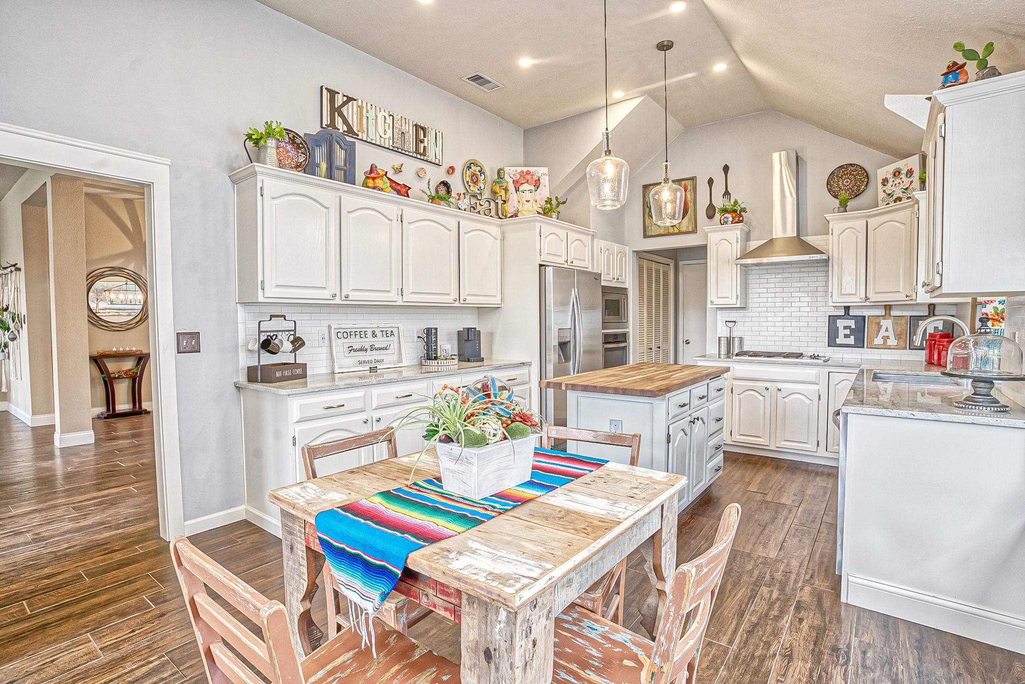 6836 Dogwood Lane