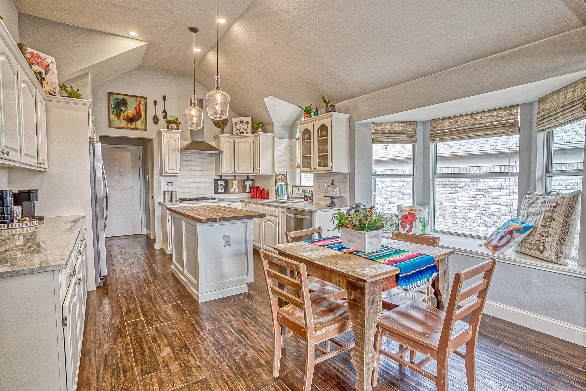 6836 Dogwood Lane
