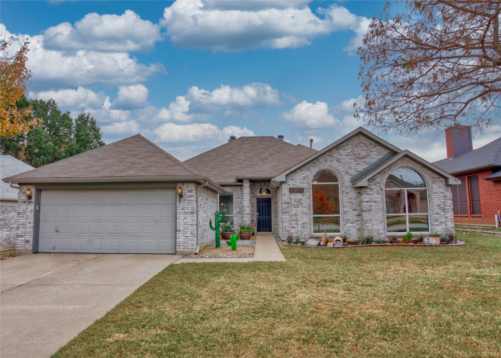 6836 Dogwood Lane