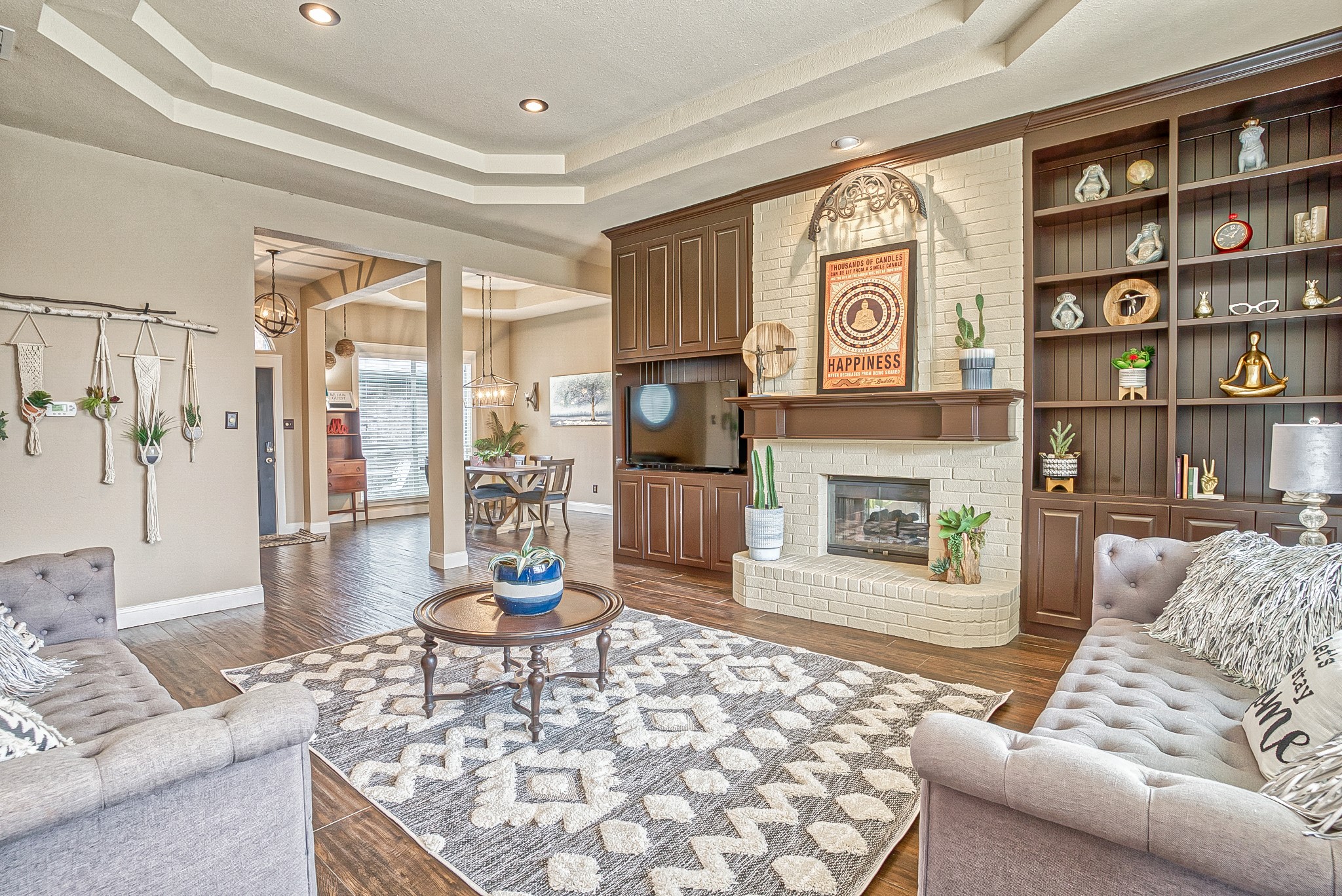 6836 Dogwood Lane