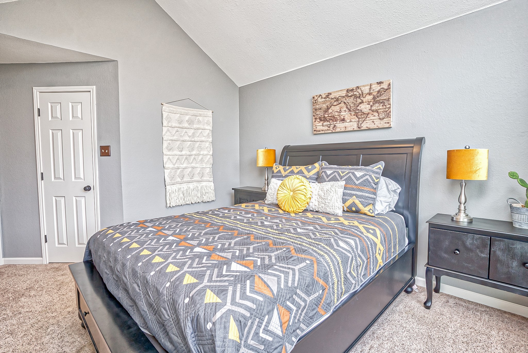 6836 Dogwood Lane