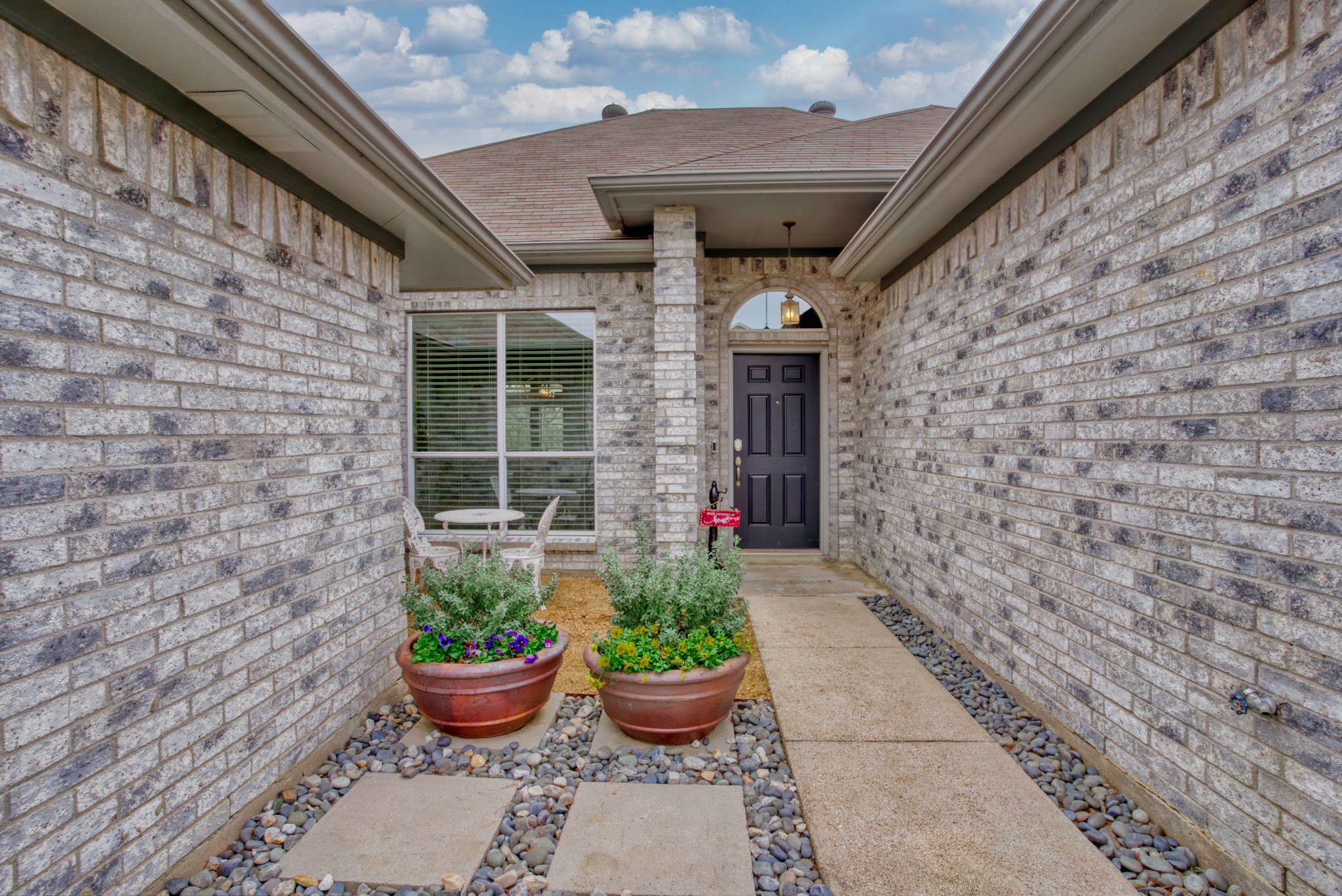 6836 Dogwood Lane