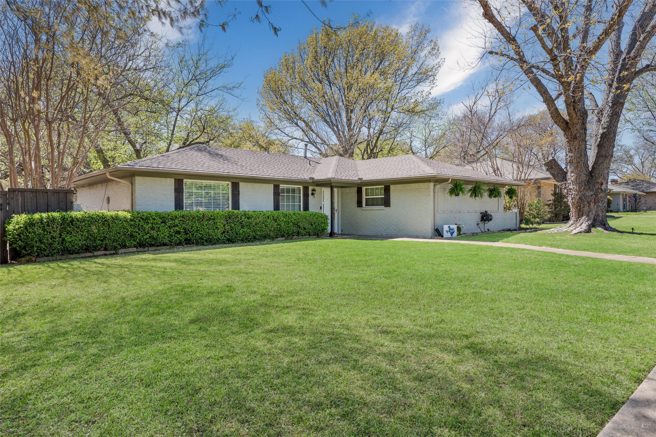 309 Northwood Drive