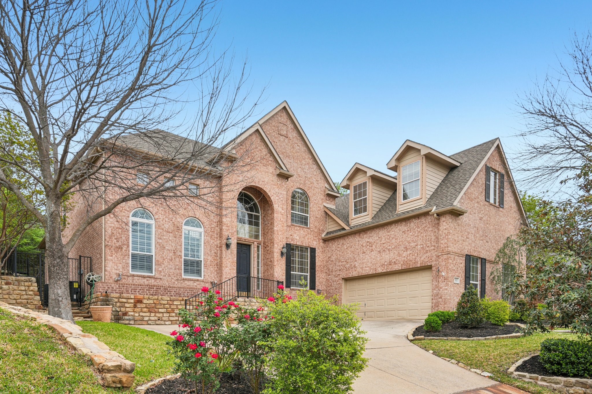 701 Edgewood Drive