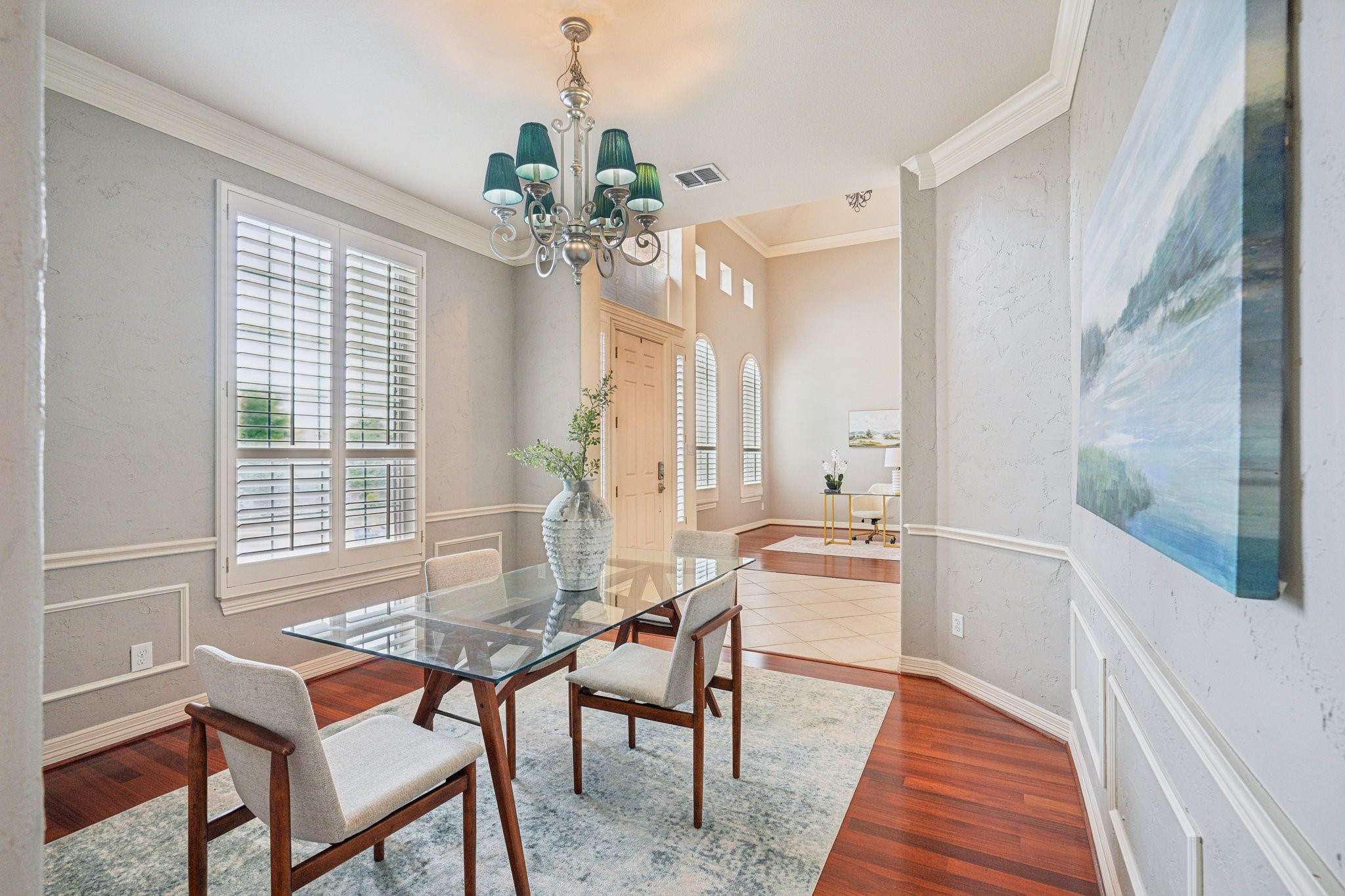 701 Edgewood Drive
