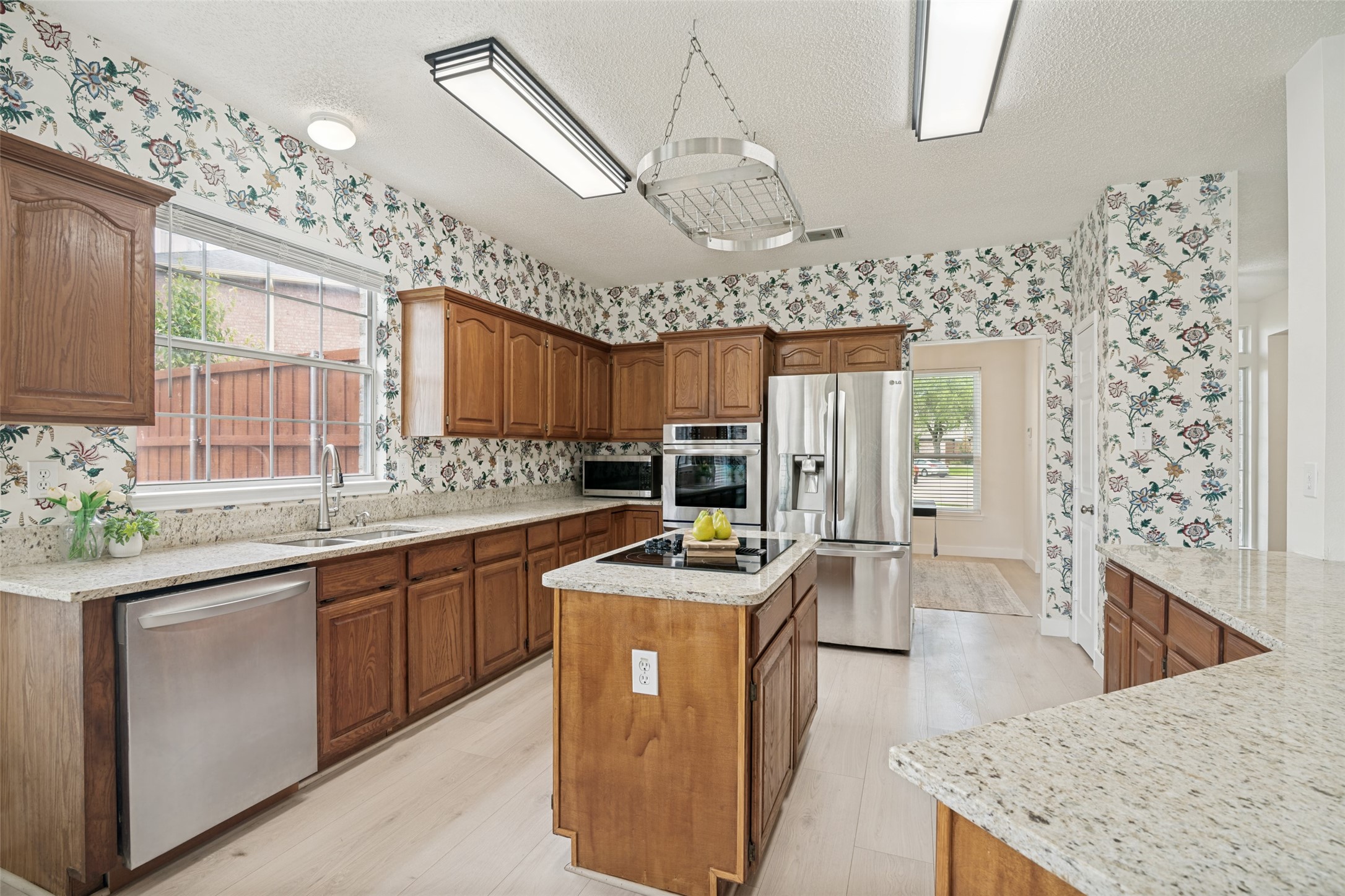 6013 Arden Court
