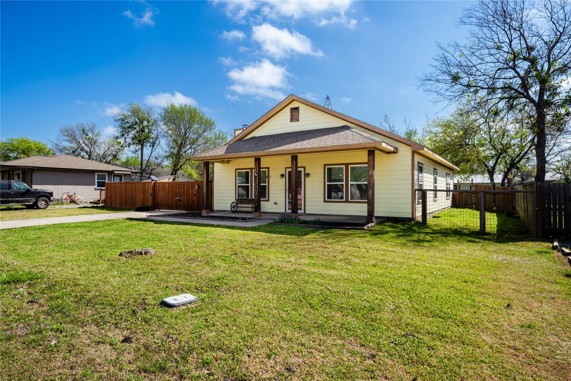 105 S 6th Street