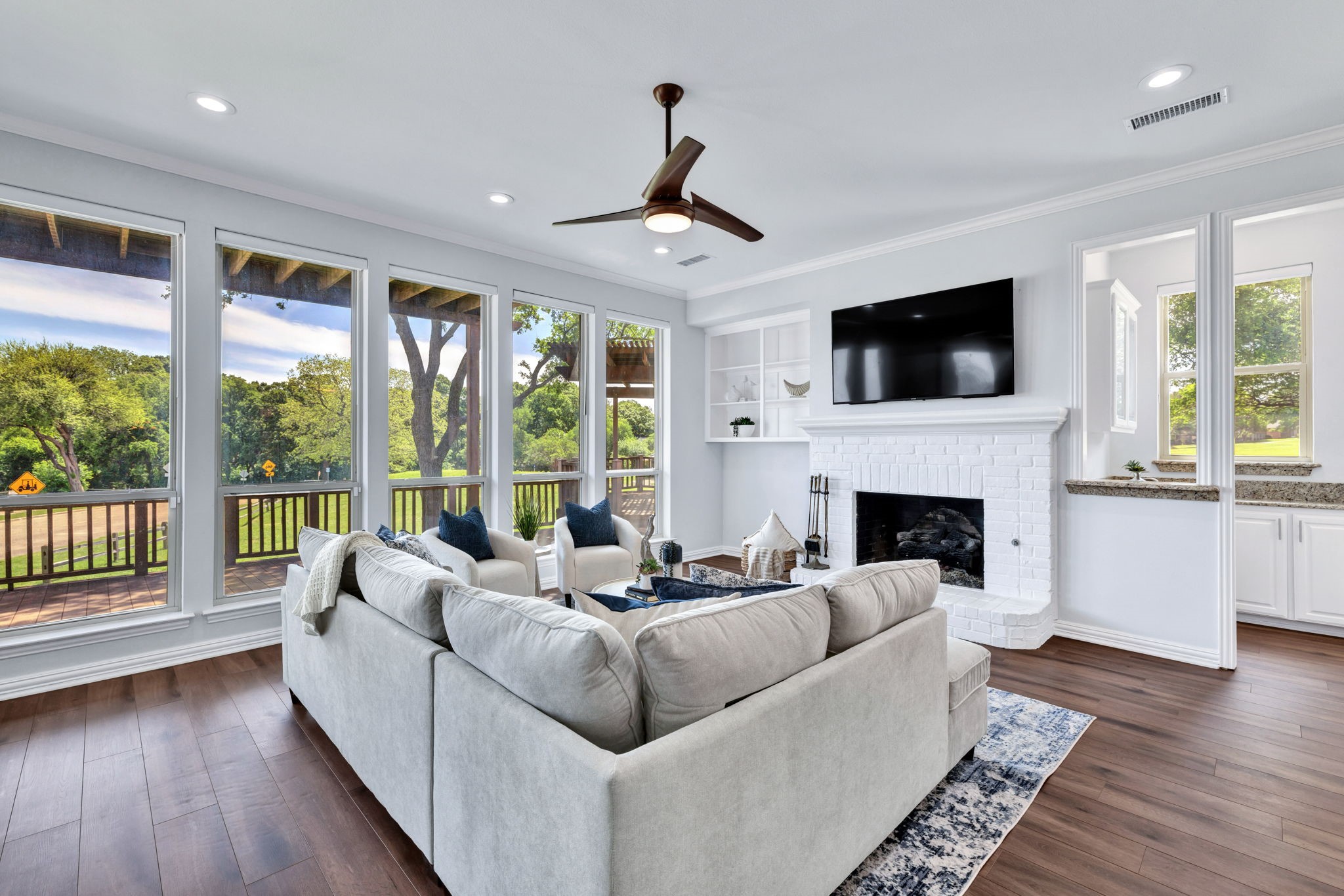 1332 Lakewood Drive