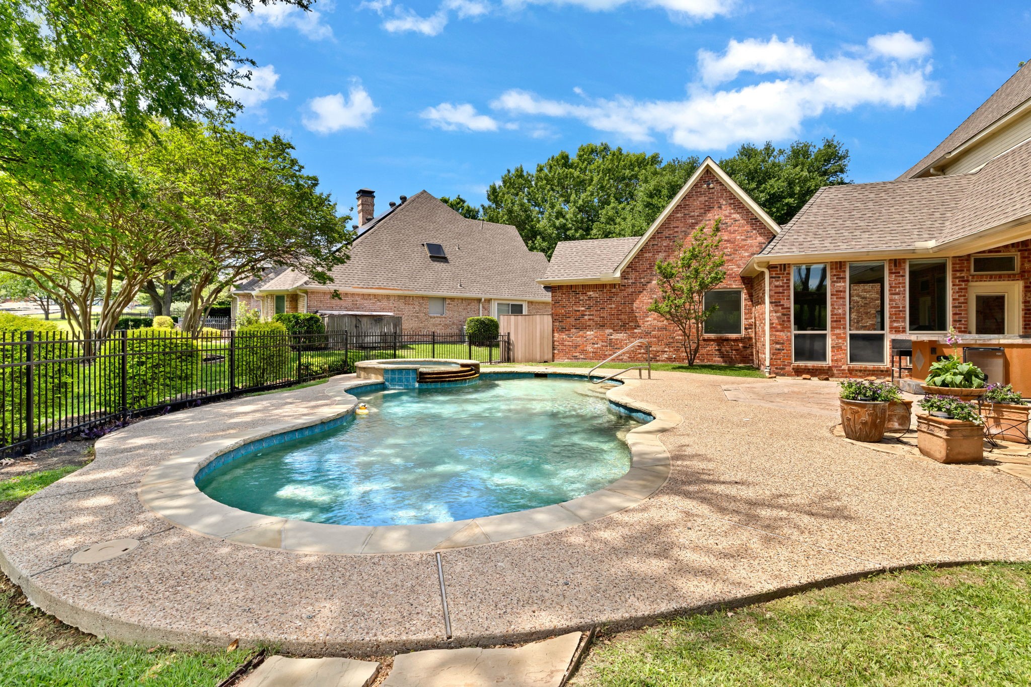 1332 Lakewood Drive