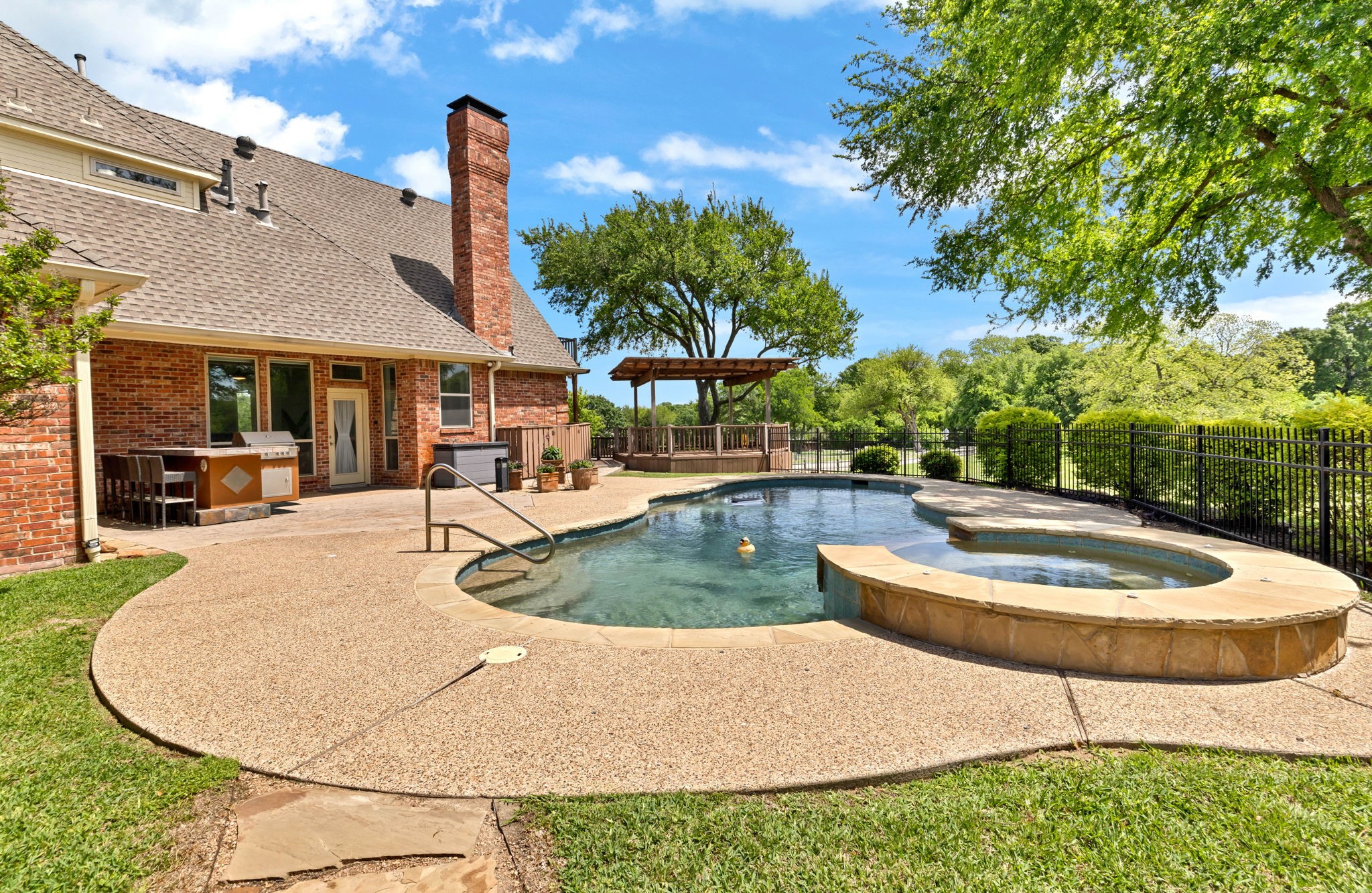 1332 Lakewood Drive