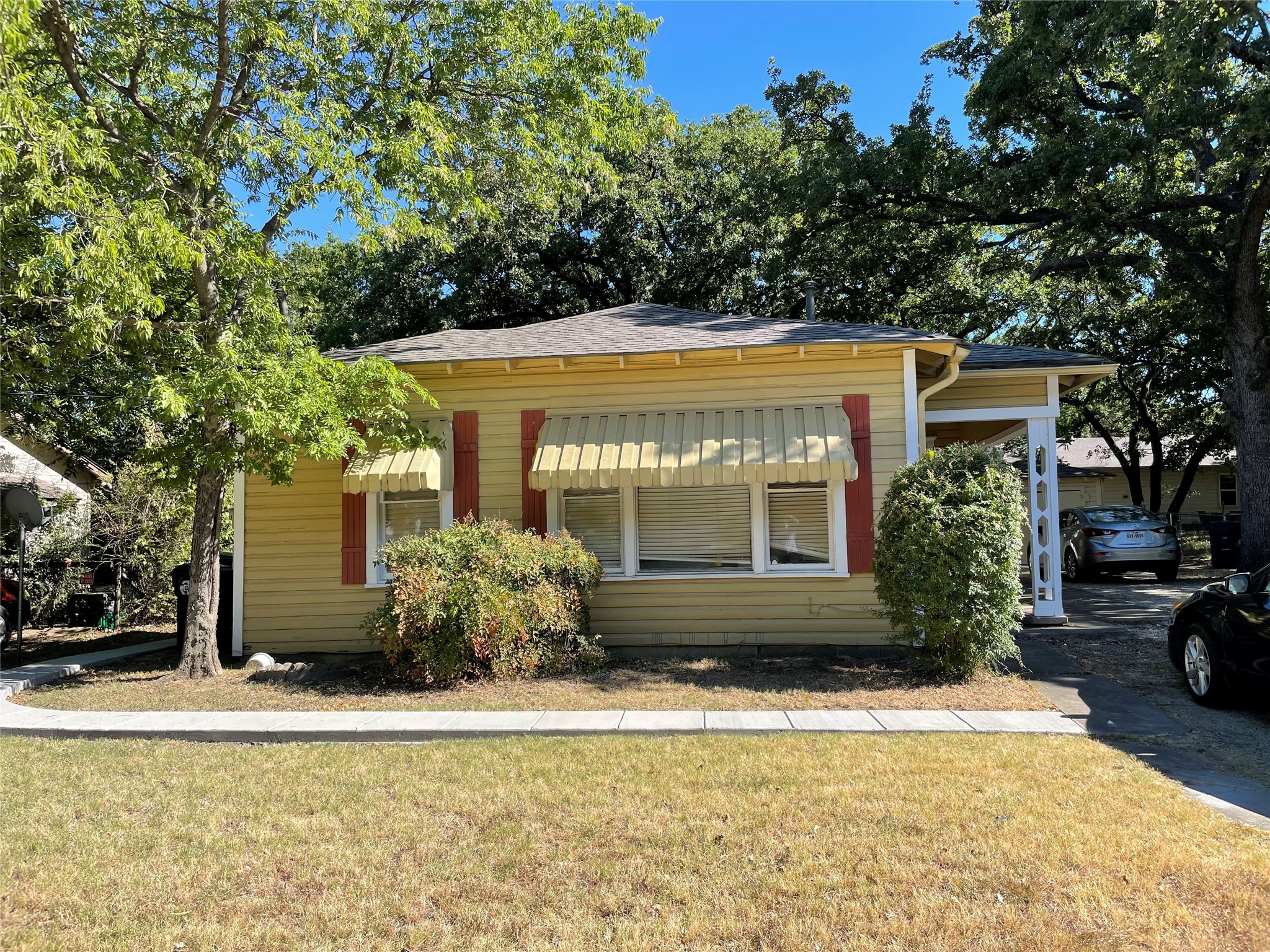 1303 Fannin Street
