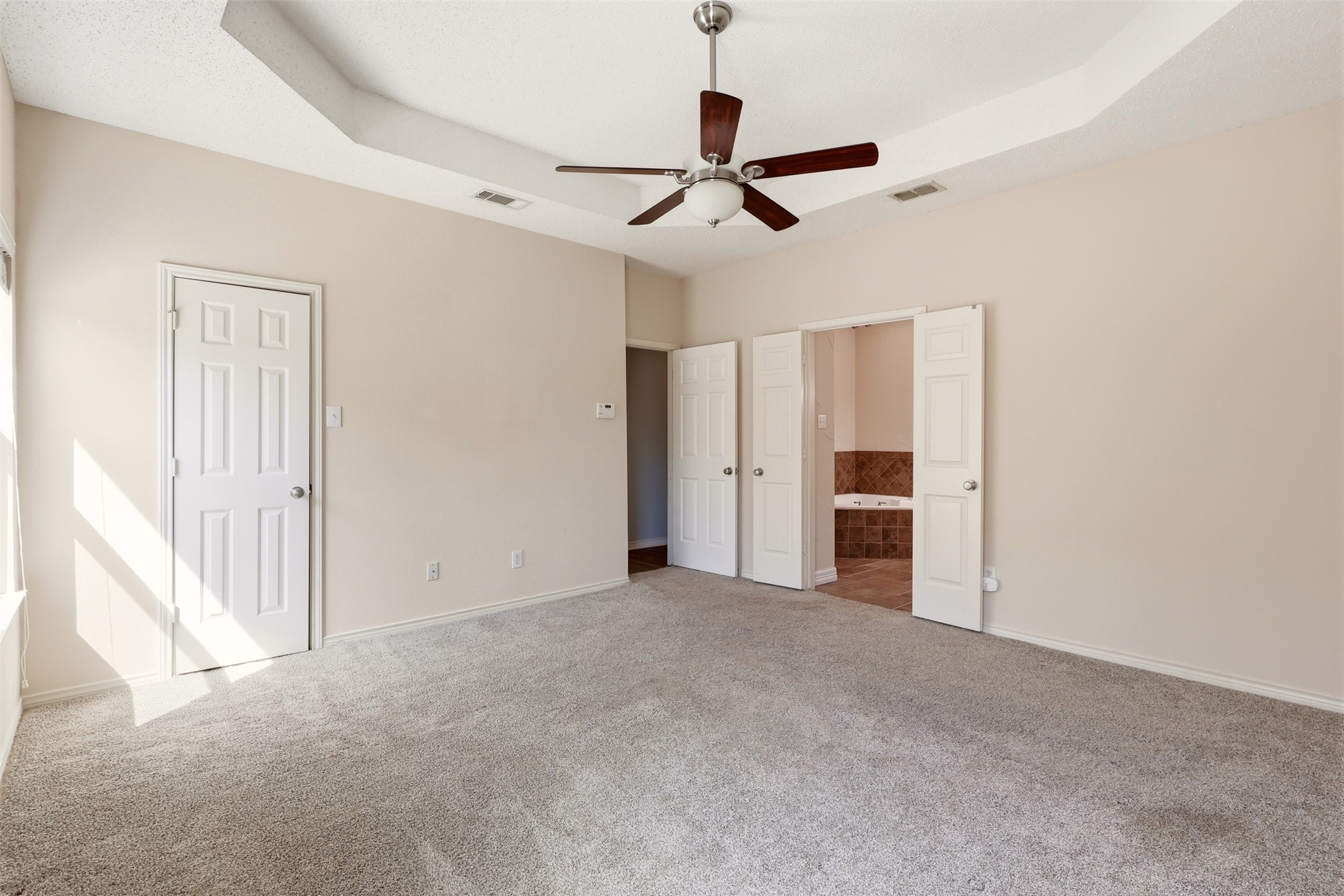 1421 Susan Lane